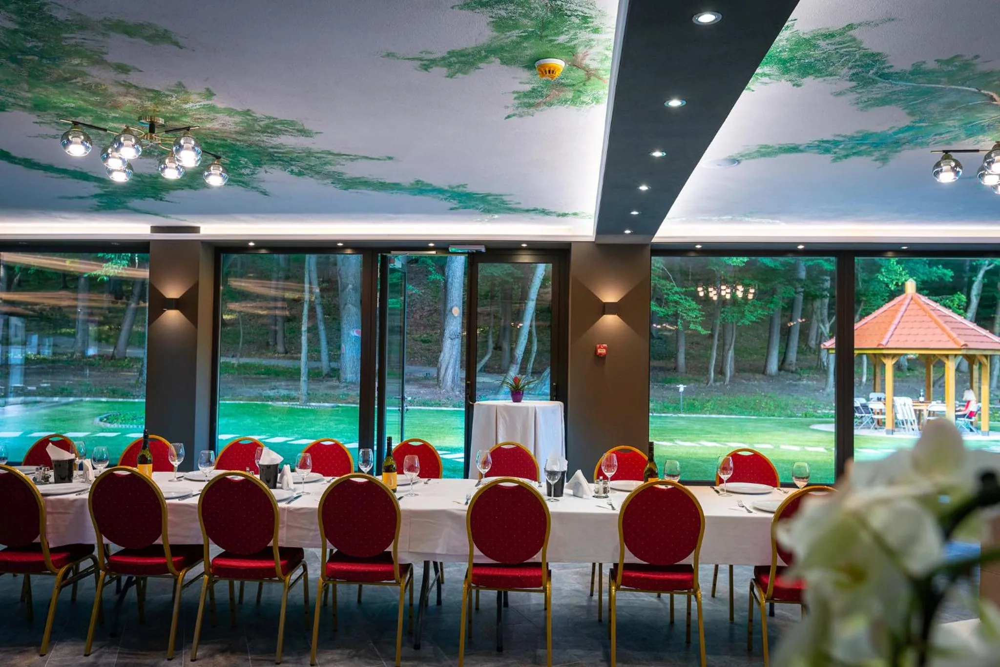 Restaurant/places to eat in Panorama Boutique Hotel