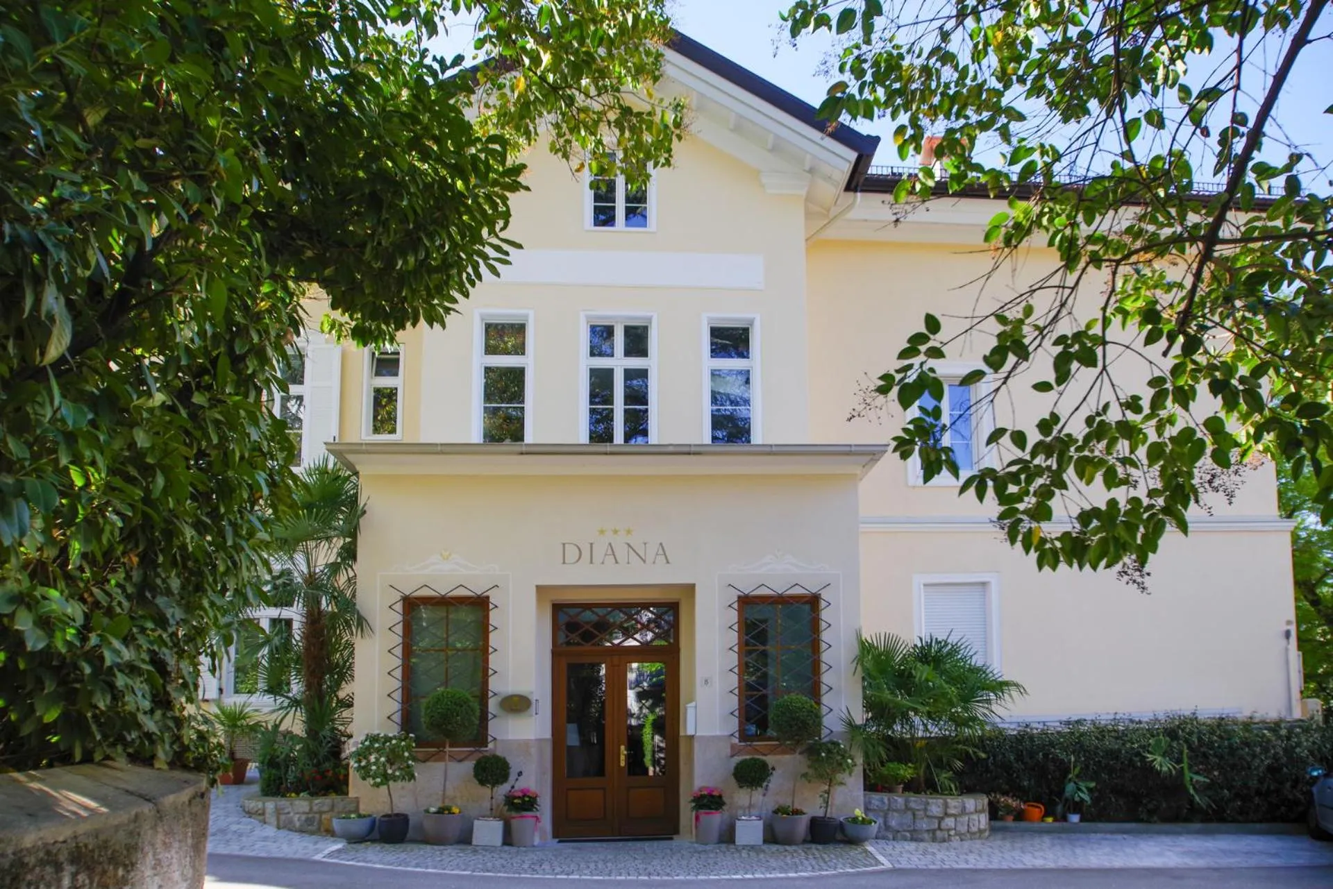 Property building in Residence Diana