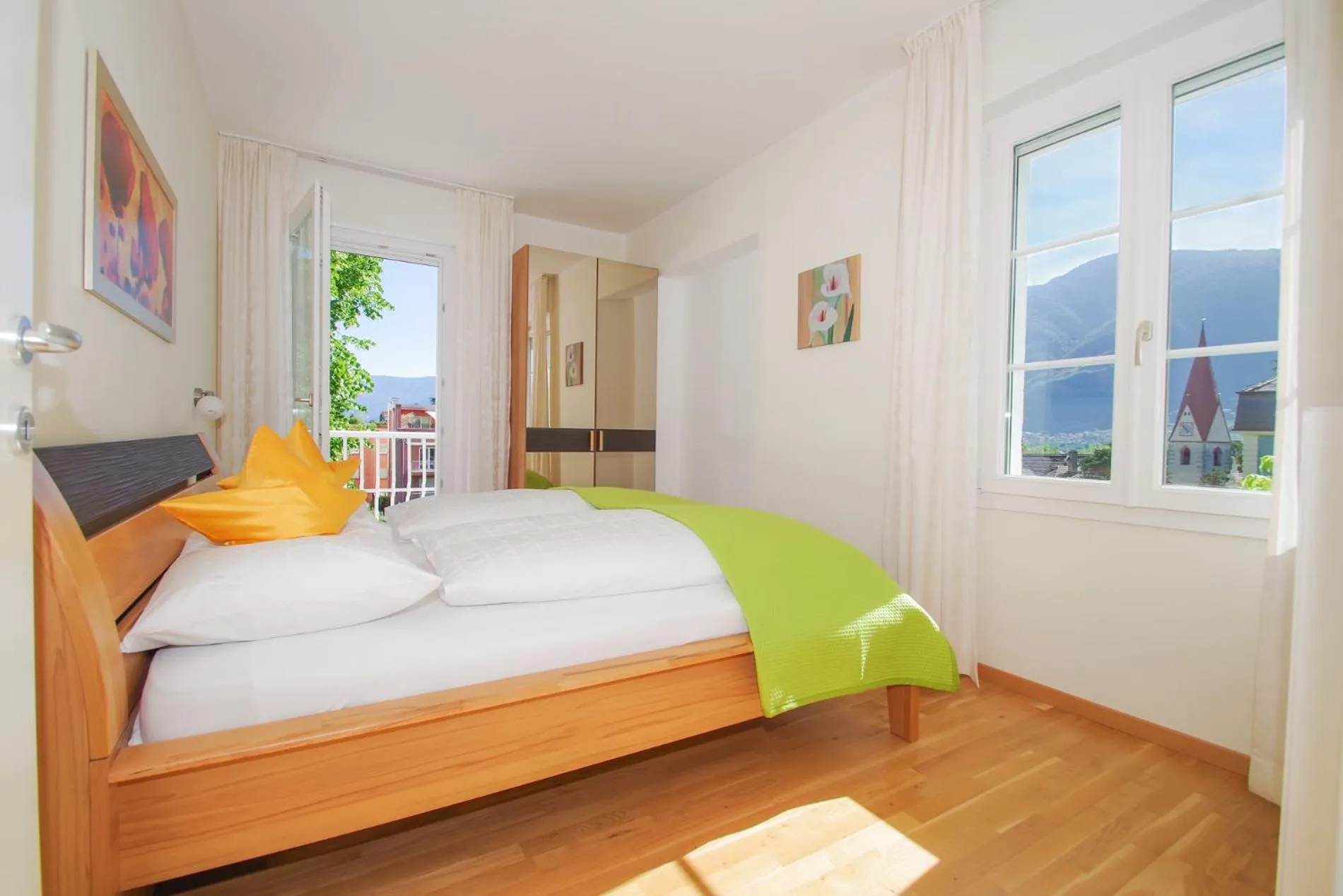 Bed in Residence Diana