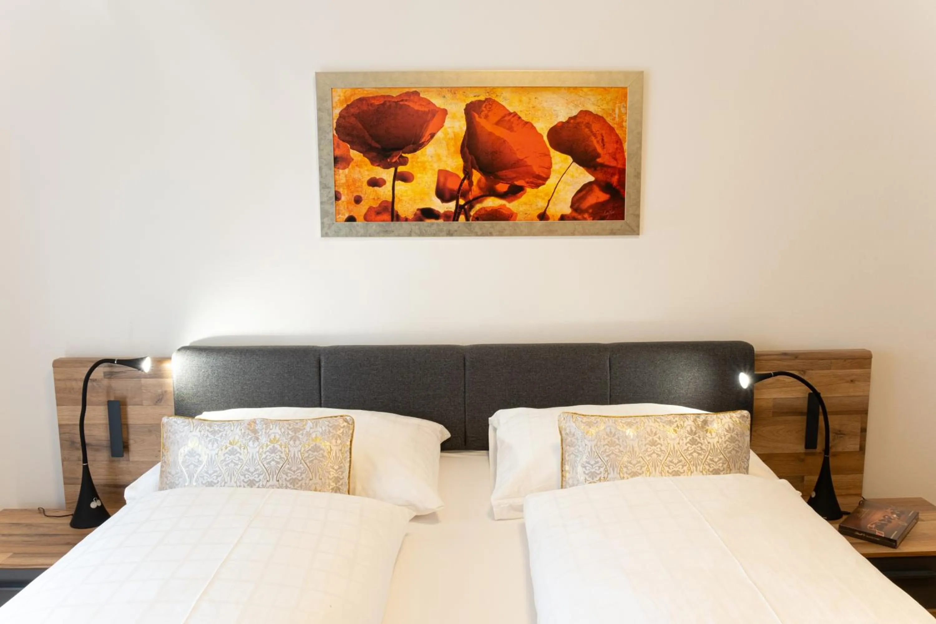 Bed in Residence Diana