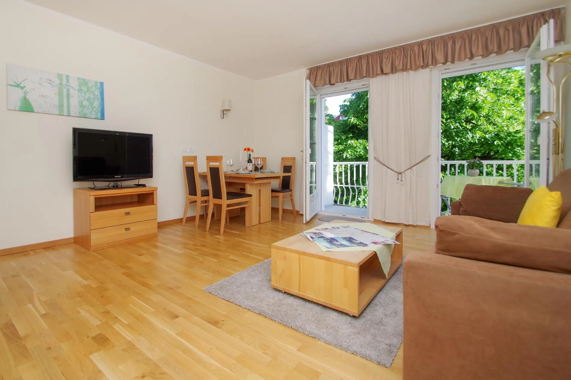 Property building in Residence Diana