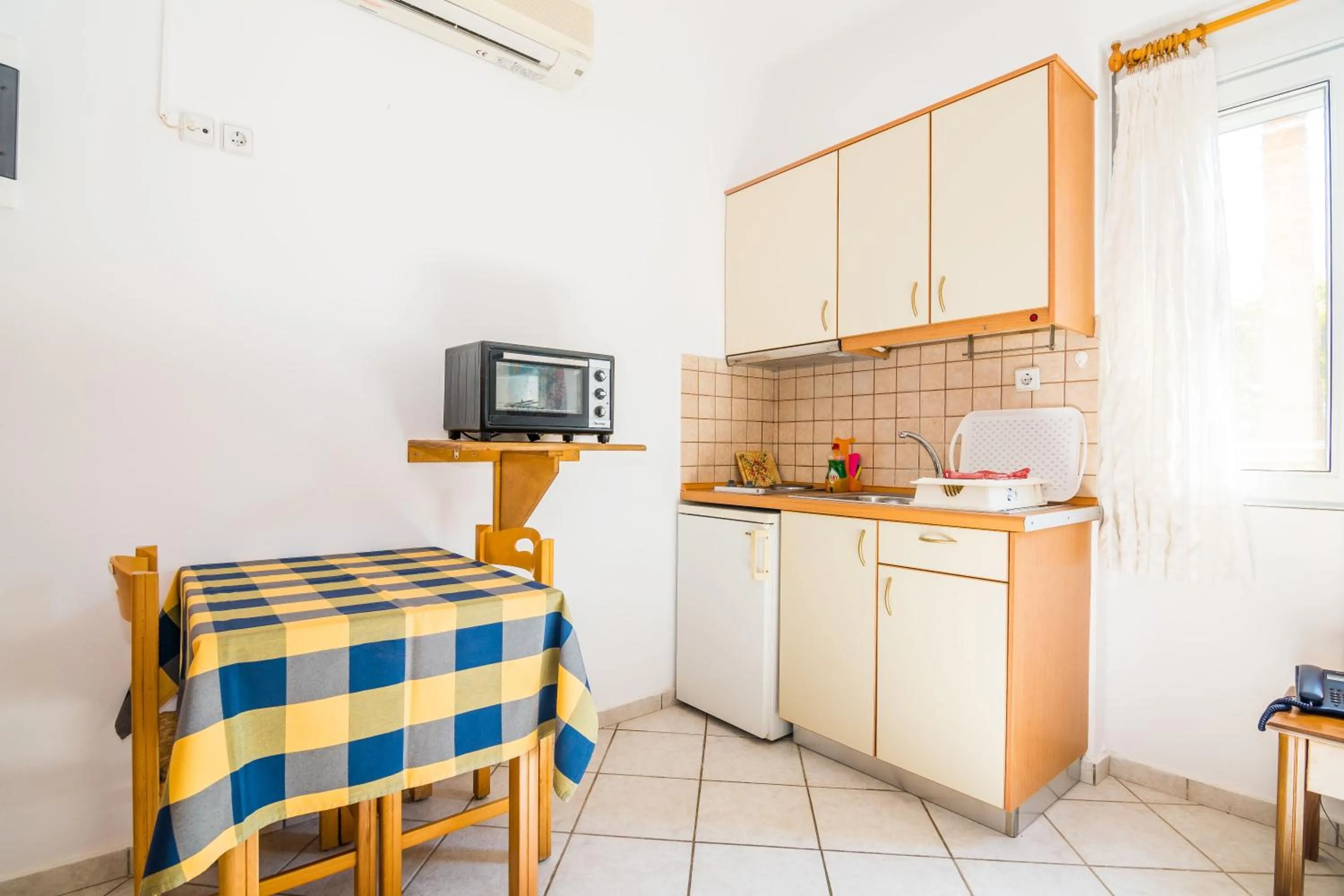 Kitchen or kitchenette in Thalassa Apartments
