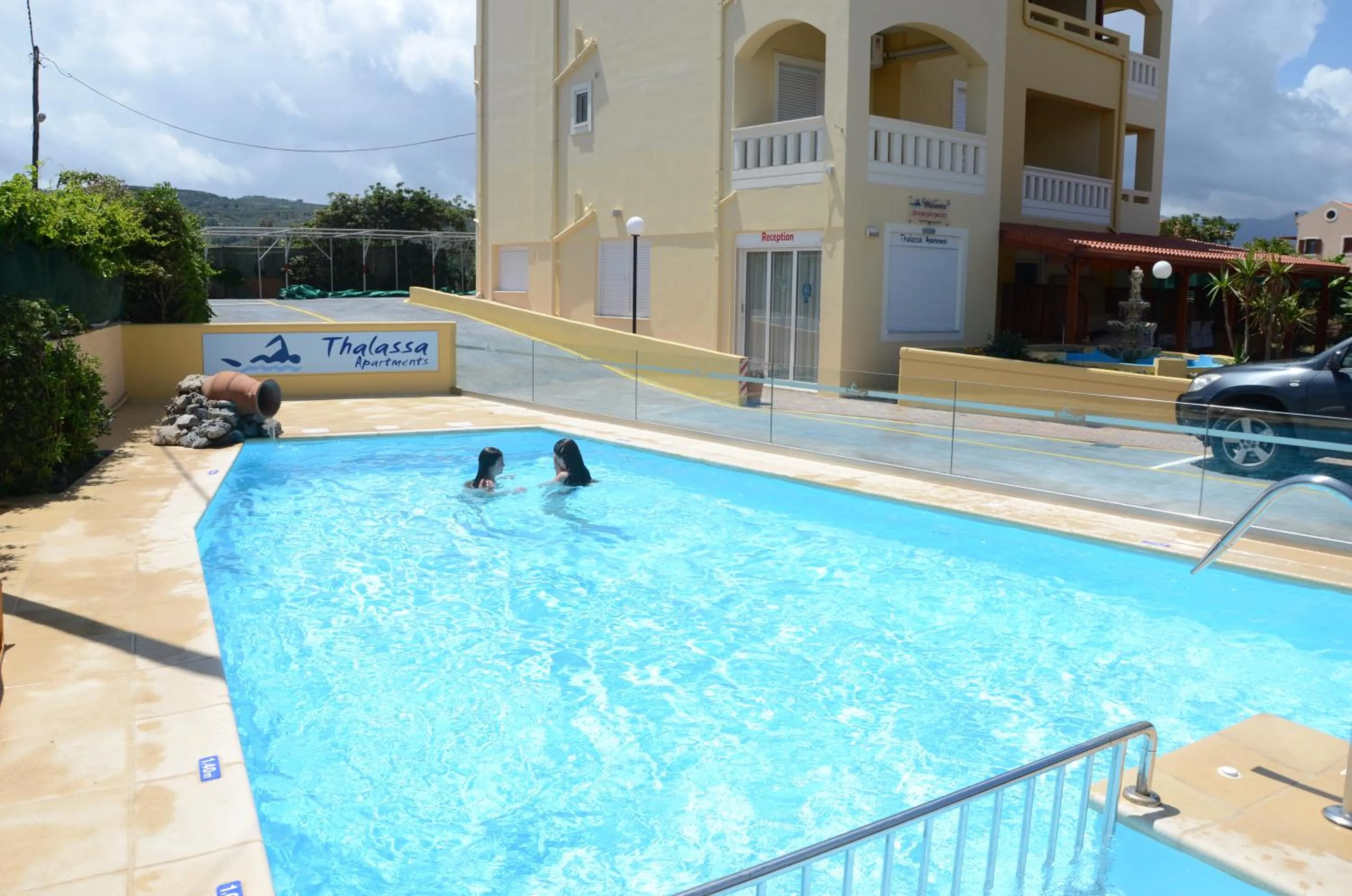 Swimming pool in Thalassa Apartments