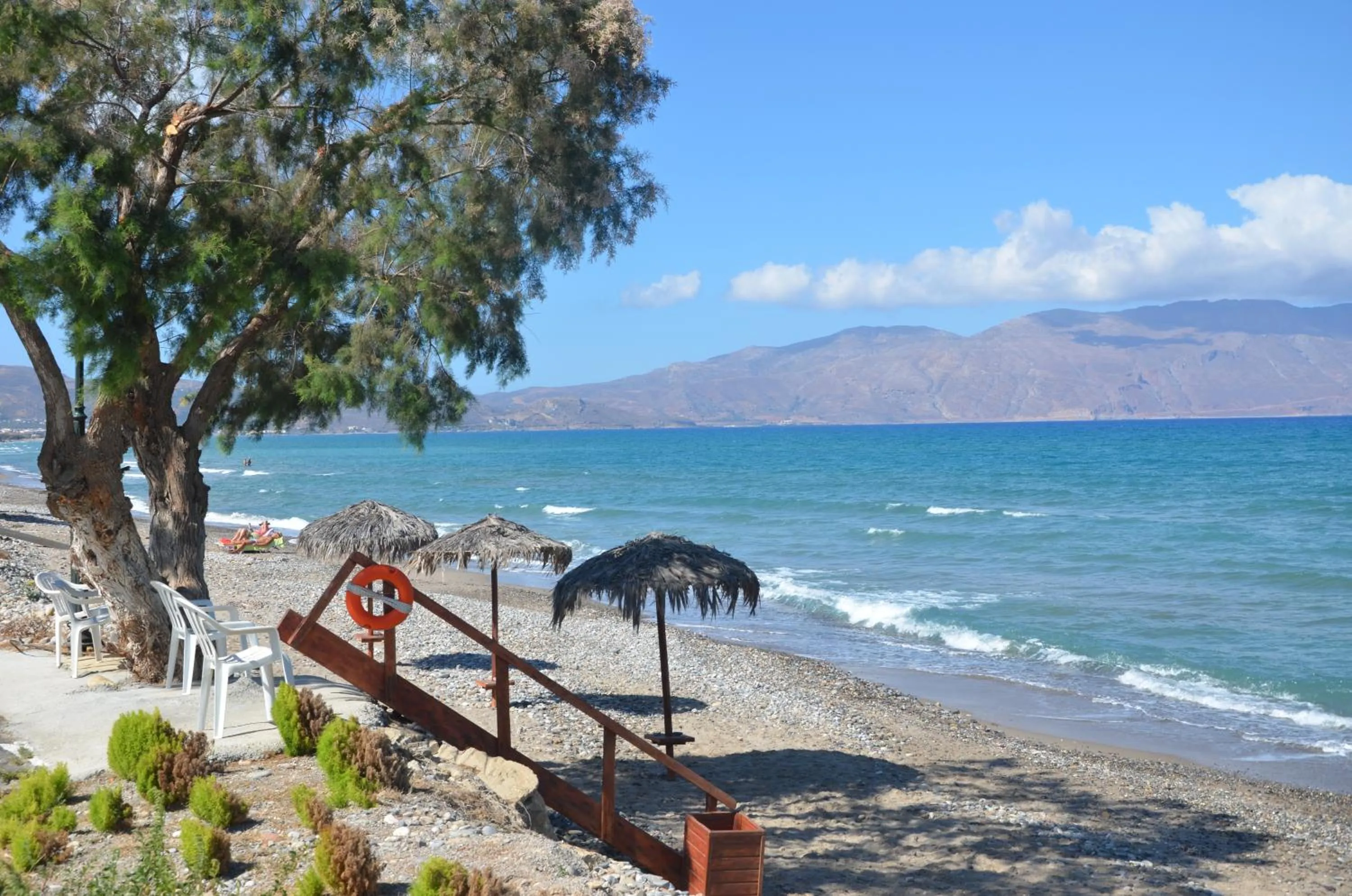 Swimming pool in Thalassa Apartments
