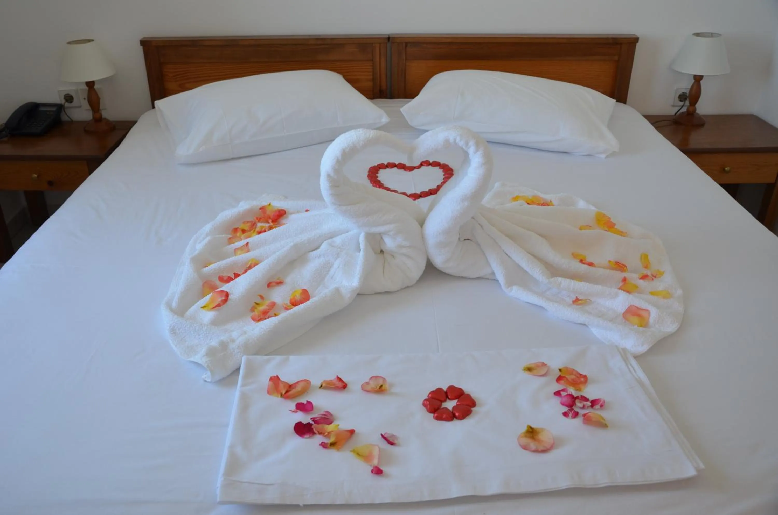 Bed in Thalassa Apartments