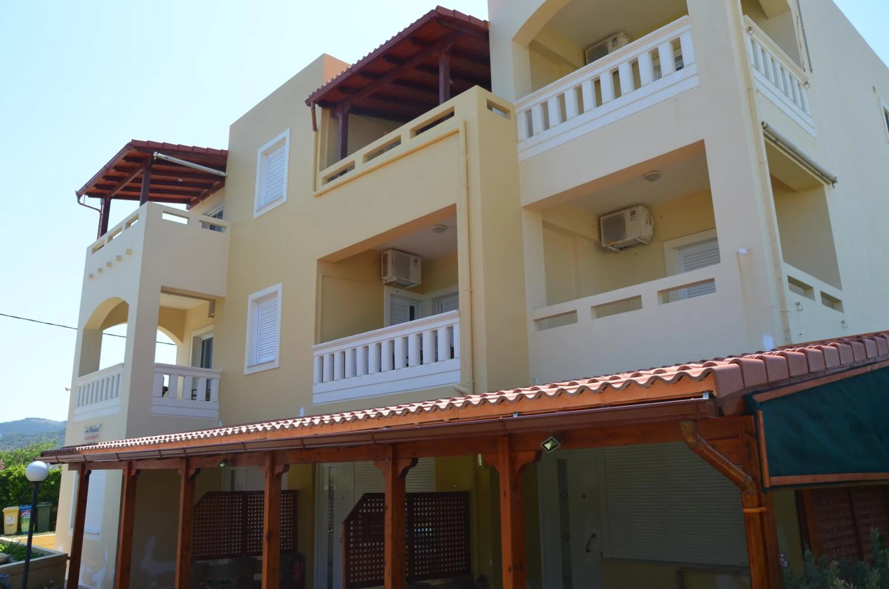 Facade/entrance in Thalassa Apartments