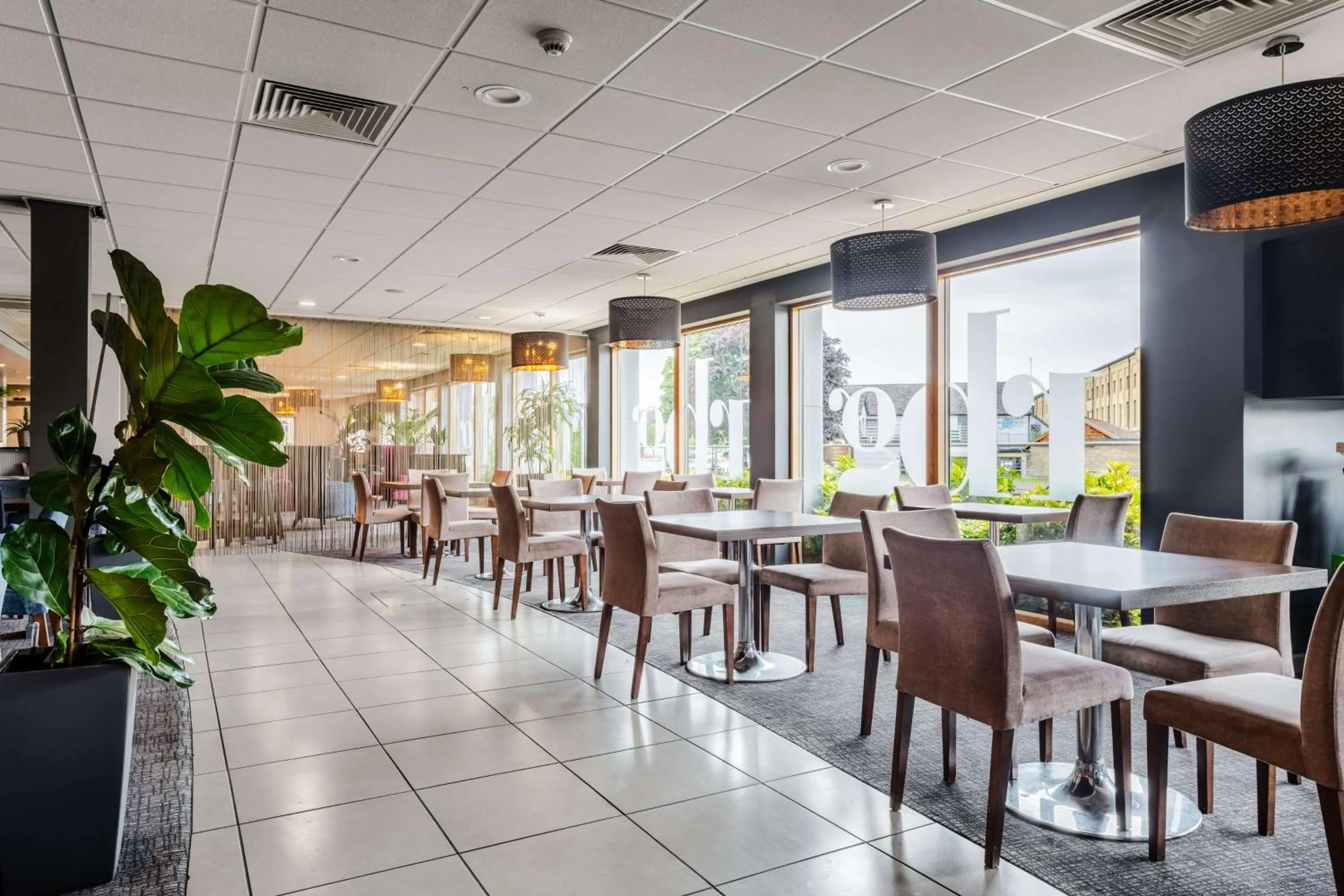 Restaurant/places to eat in Park Inn by Radisson Peterborough