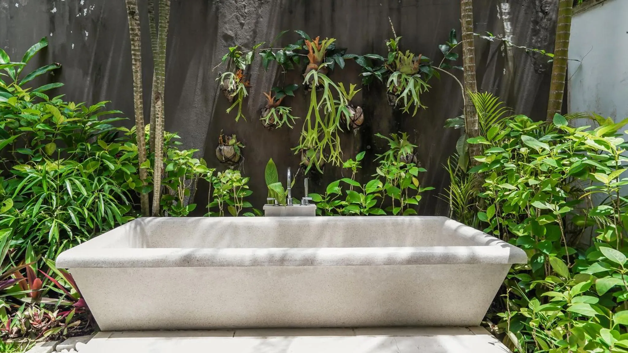 Garden view in Villa Jajaliluna