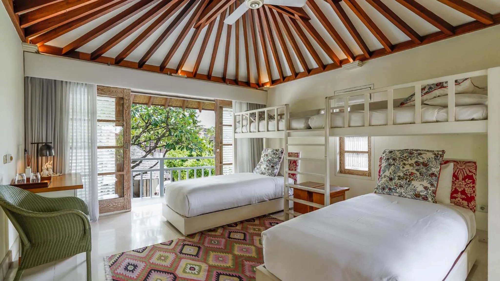 Bed in Villa Jajaliluna