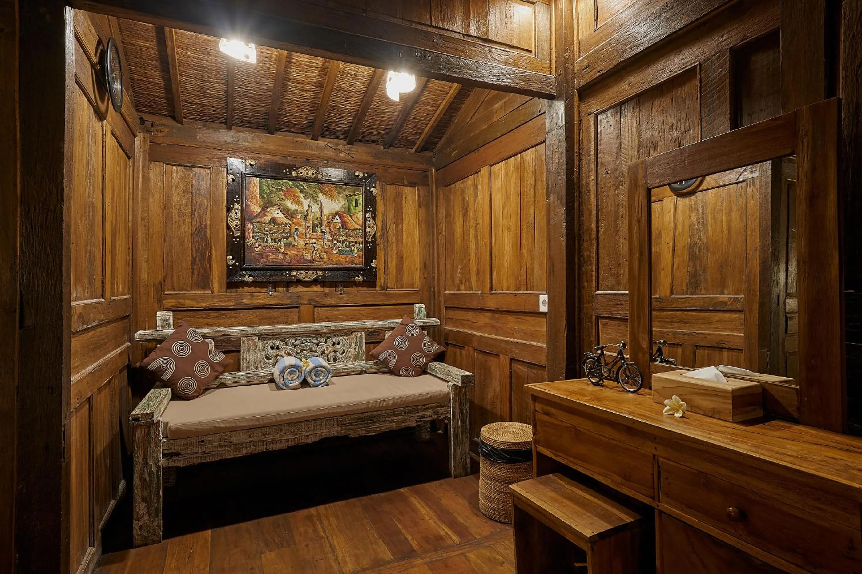 Living room in Kawan Antique Ubud Villa