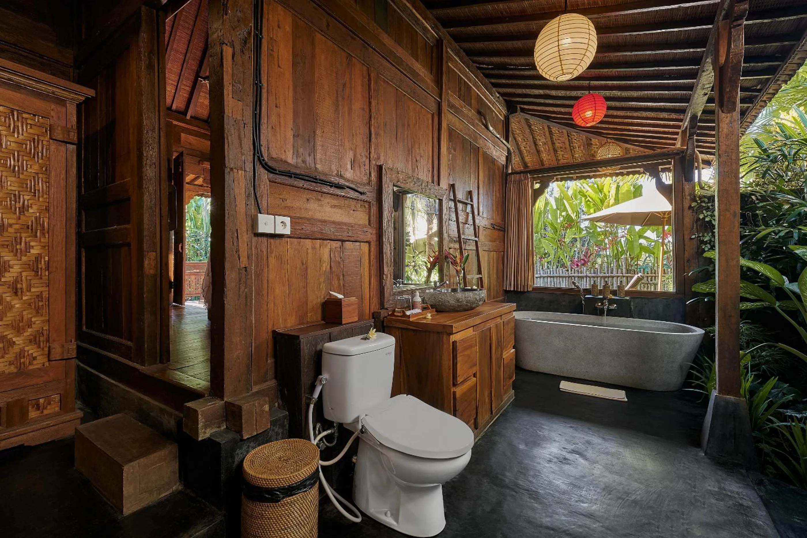 Bathroom in Kawan Antique Ubud Villa