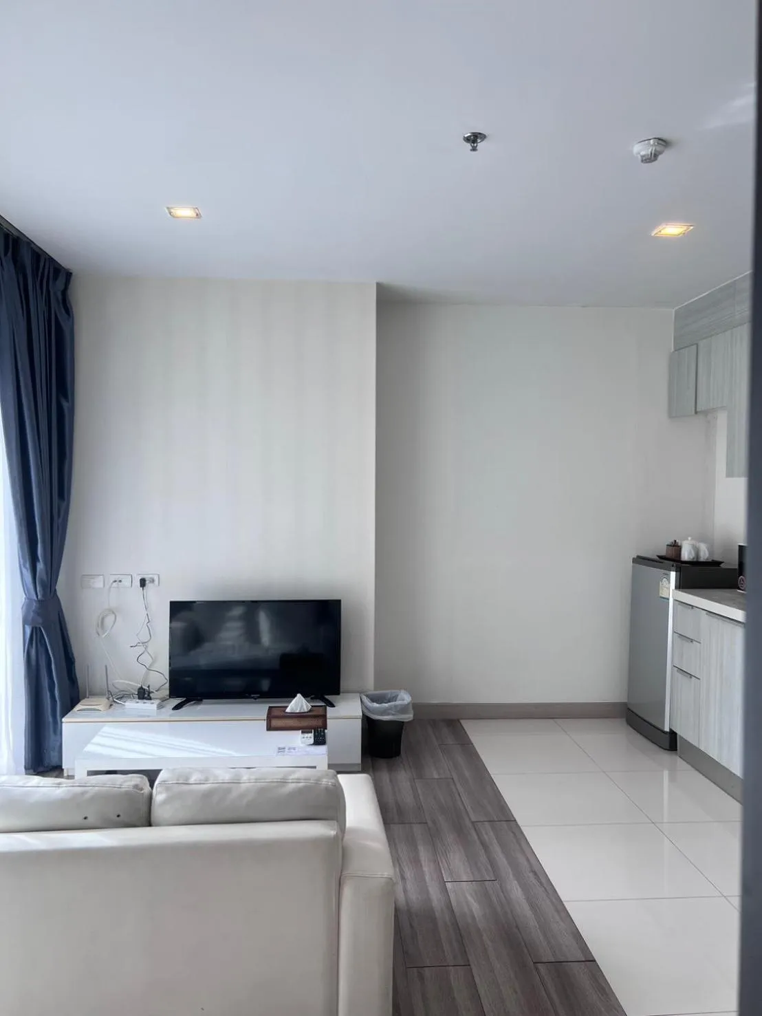 TV and multimedia, Bed in Locals Prio ChiangMai Central Airport Plaza