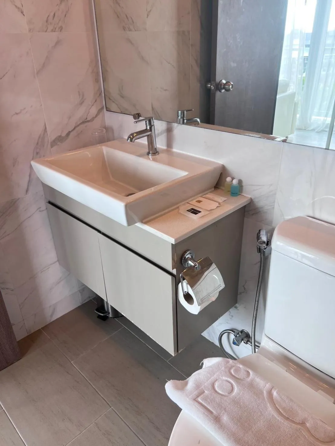 Bathroom in Locals Prio ChiangMai Central Airport Plaza