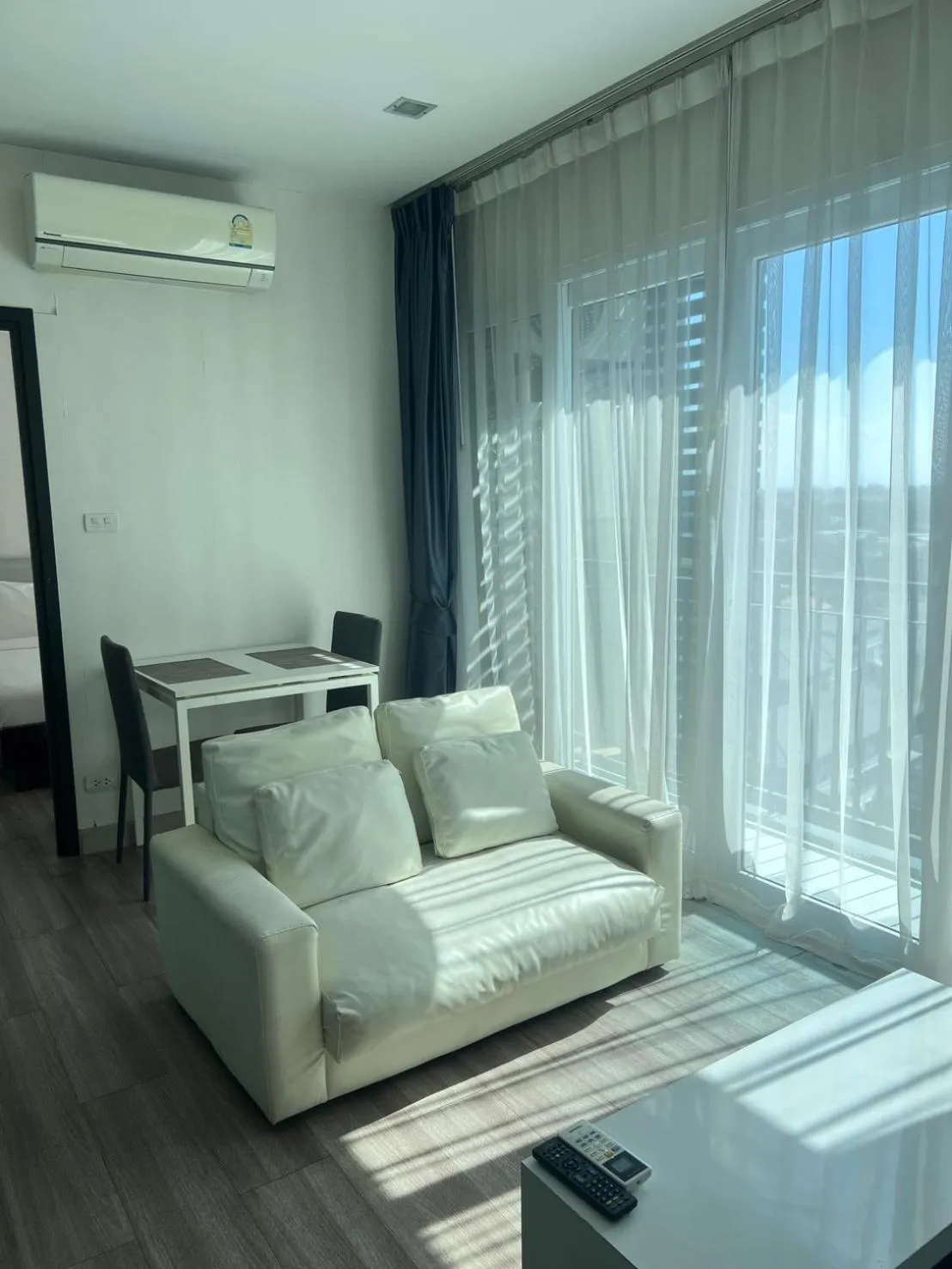 Living room, Bed in Locals Prio ChiangMai Central Airport Plaza