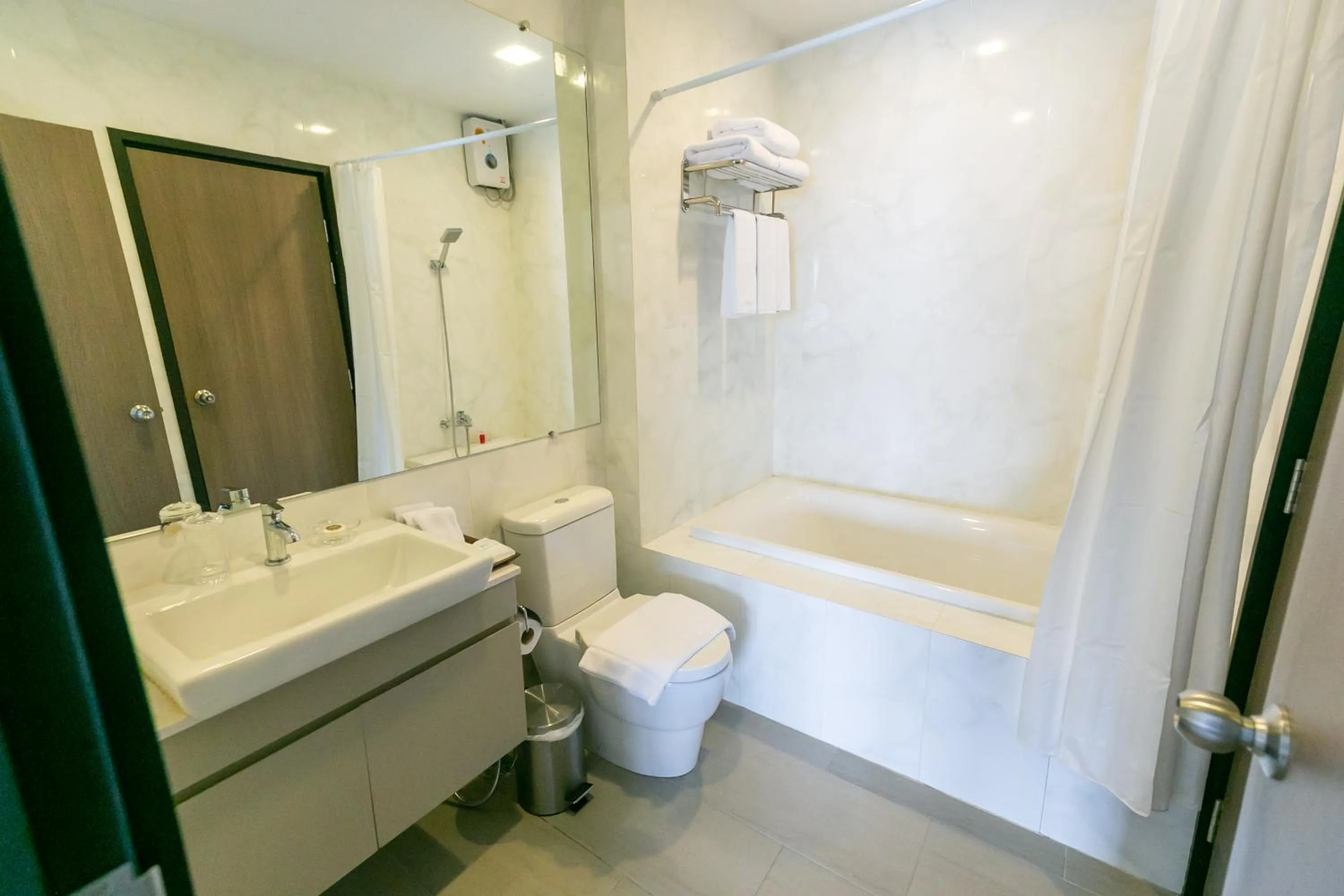 Bathroom in Locals Prio ChiangMai Central Airport Plaza