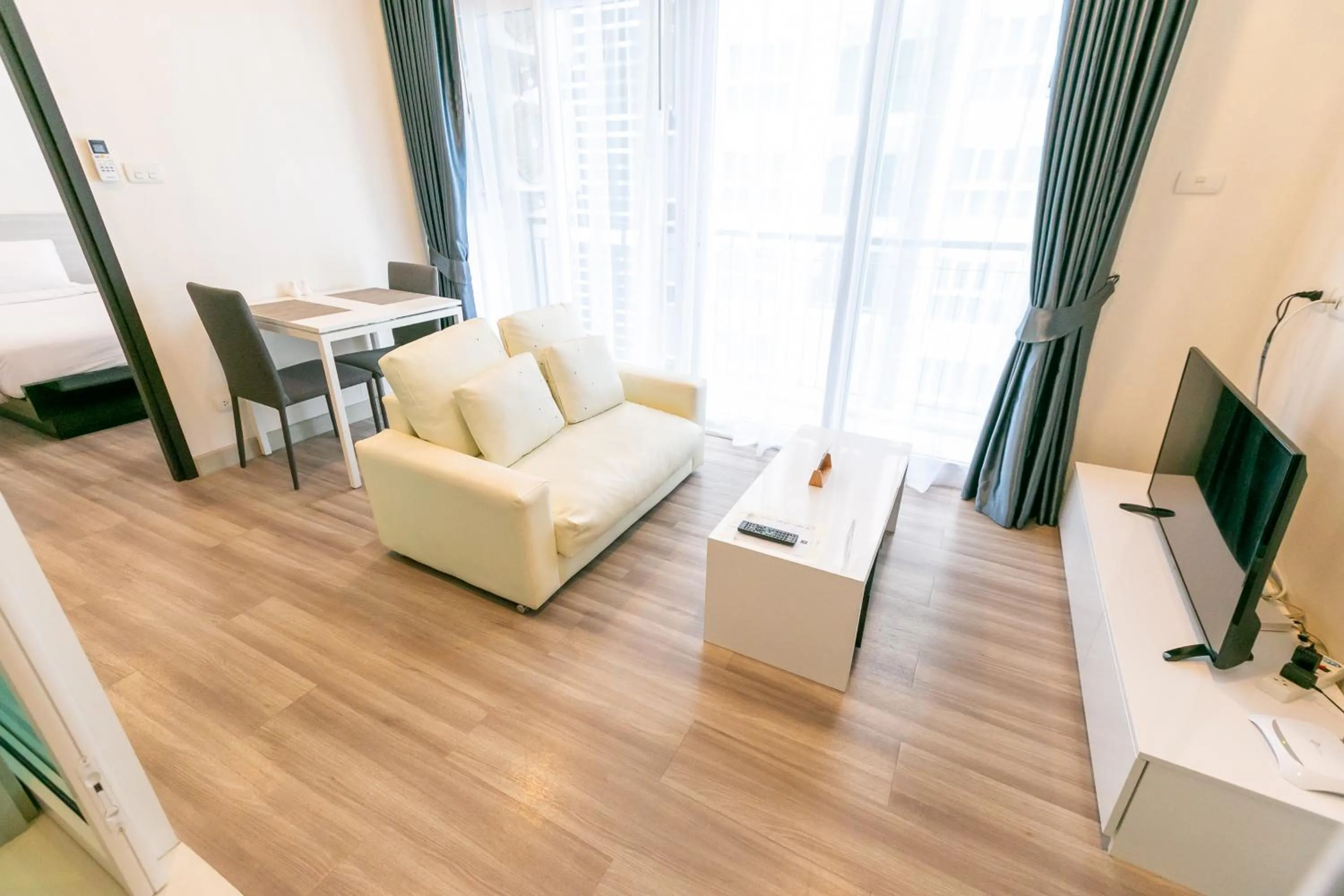 Living room in Locals Prio ChiangMai Central Airport Plaza