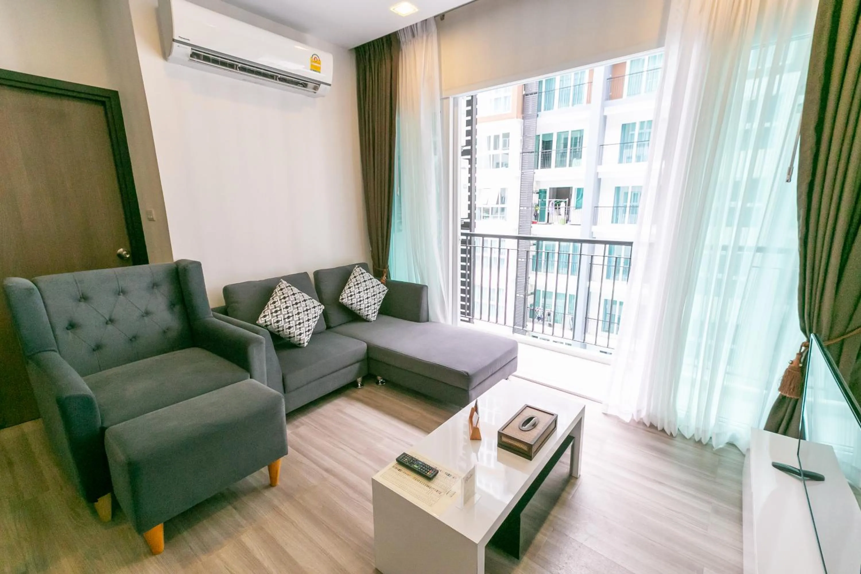 Living room in Locals Prio ChiangMai Central Airport Plaza