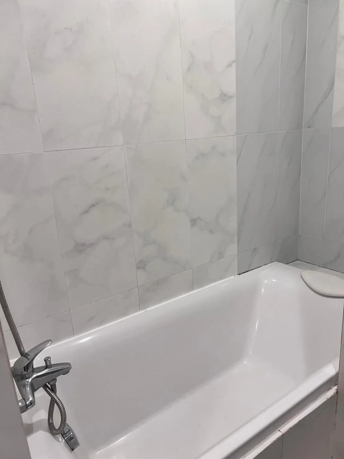 Bath in Locals Prio ChiangMai Central Airport Plaza