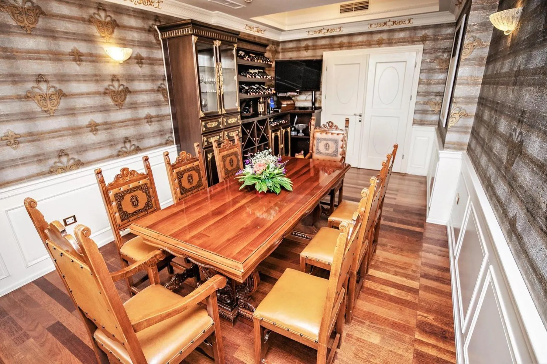 Tirana International Hotel & Conference Center