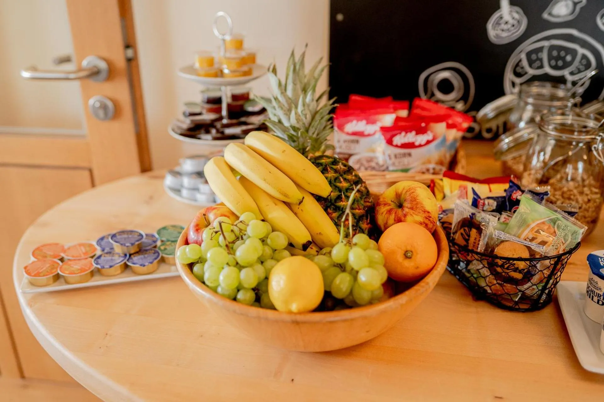 Buffet breakfast in Hotel Donau-Ries