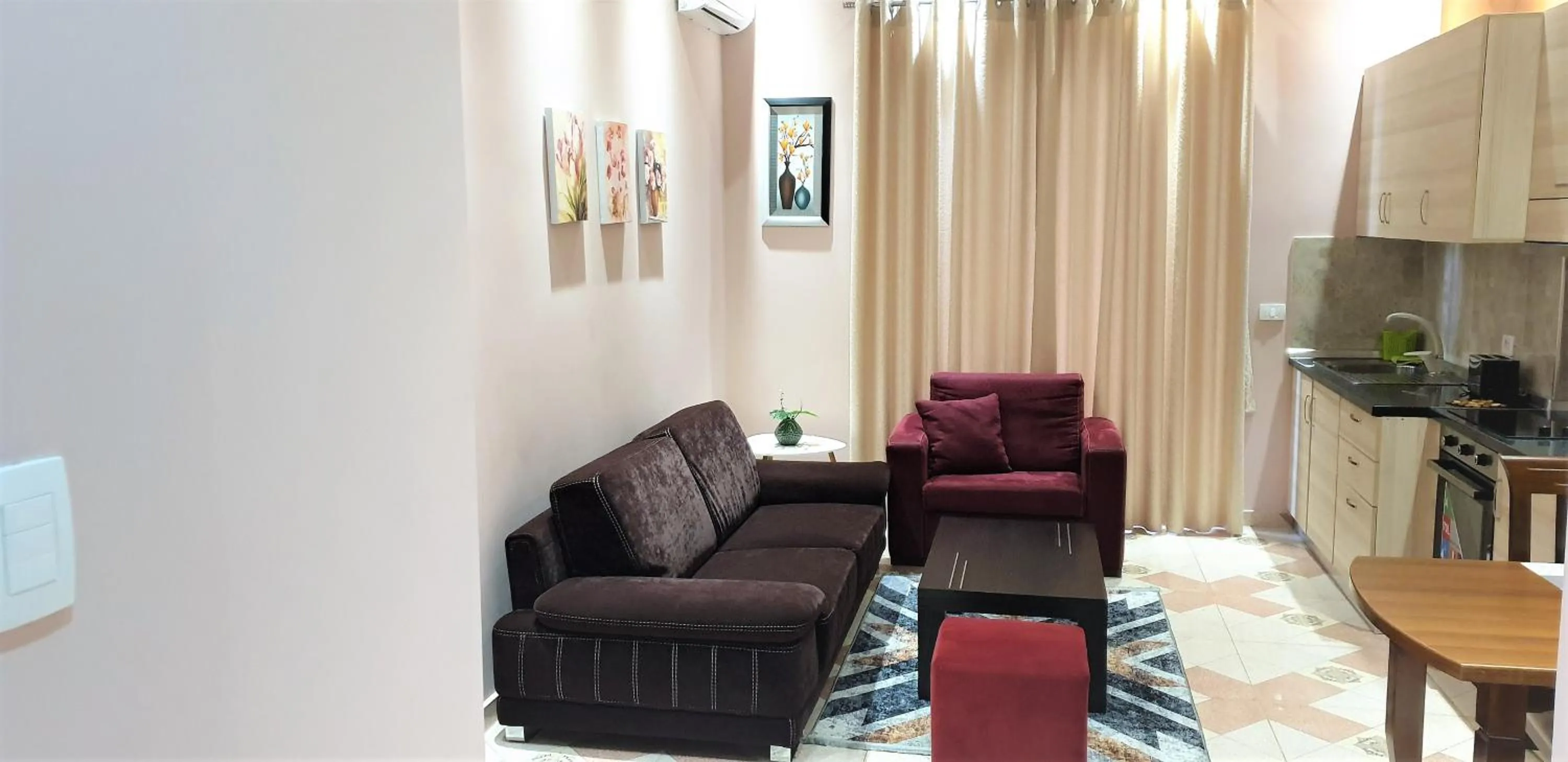 Kitchen or kitchenette in Comfort Hotel