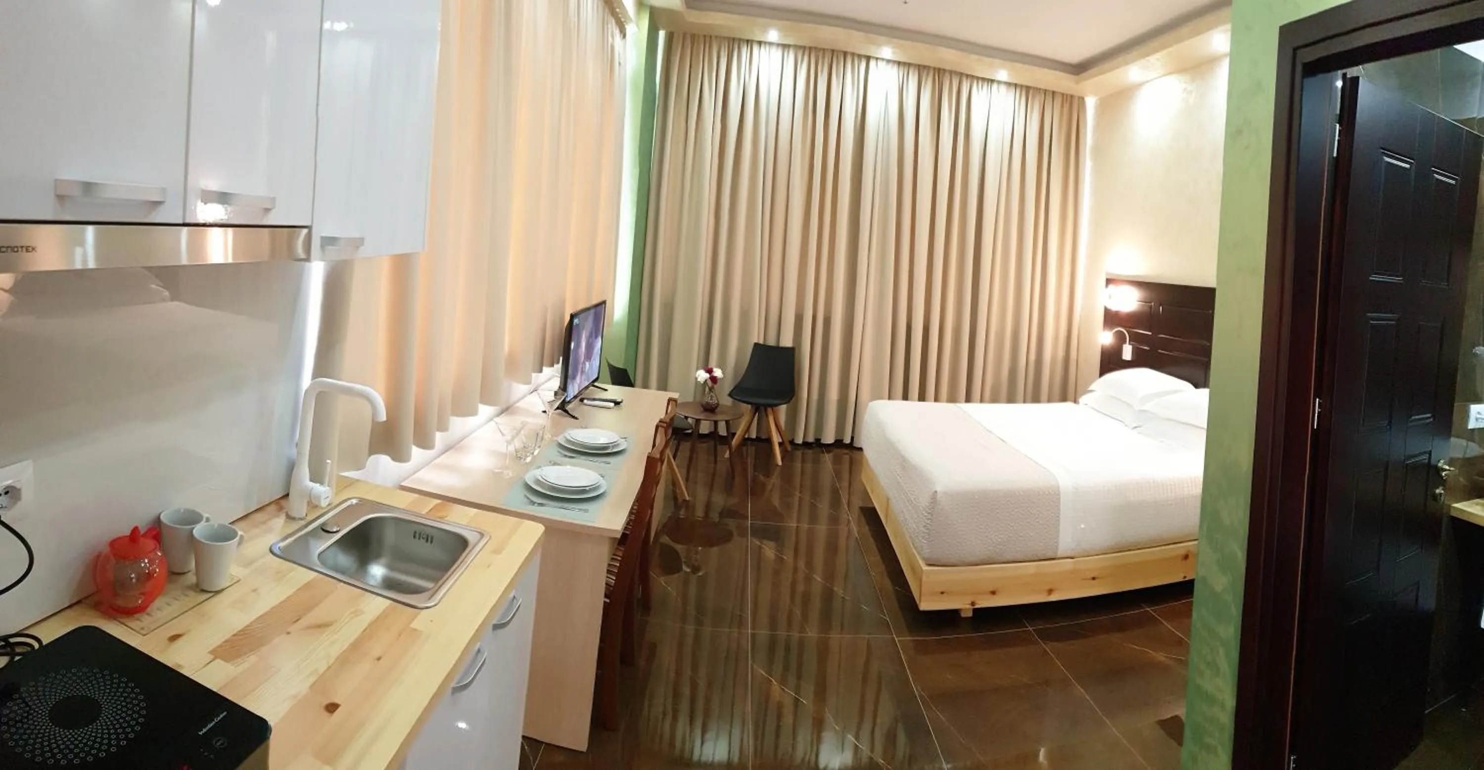 Photo of the whole room, Bed in Comfort Hotel