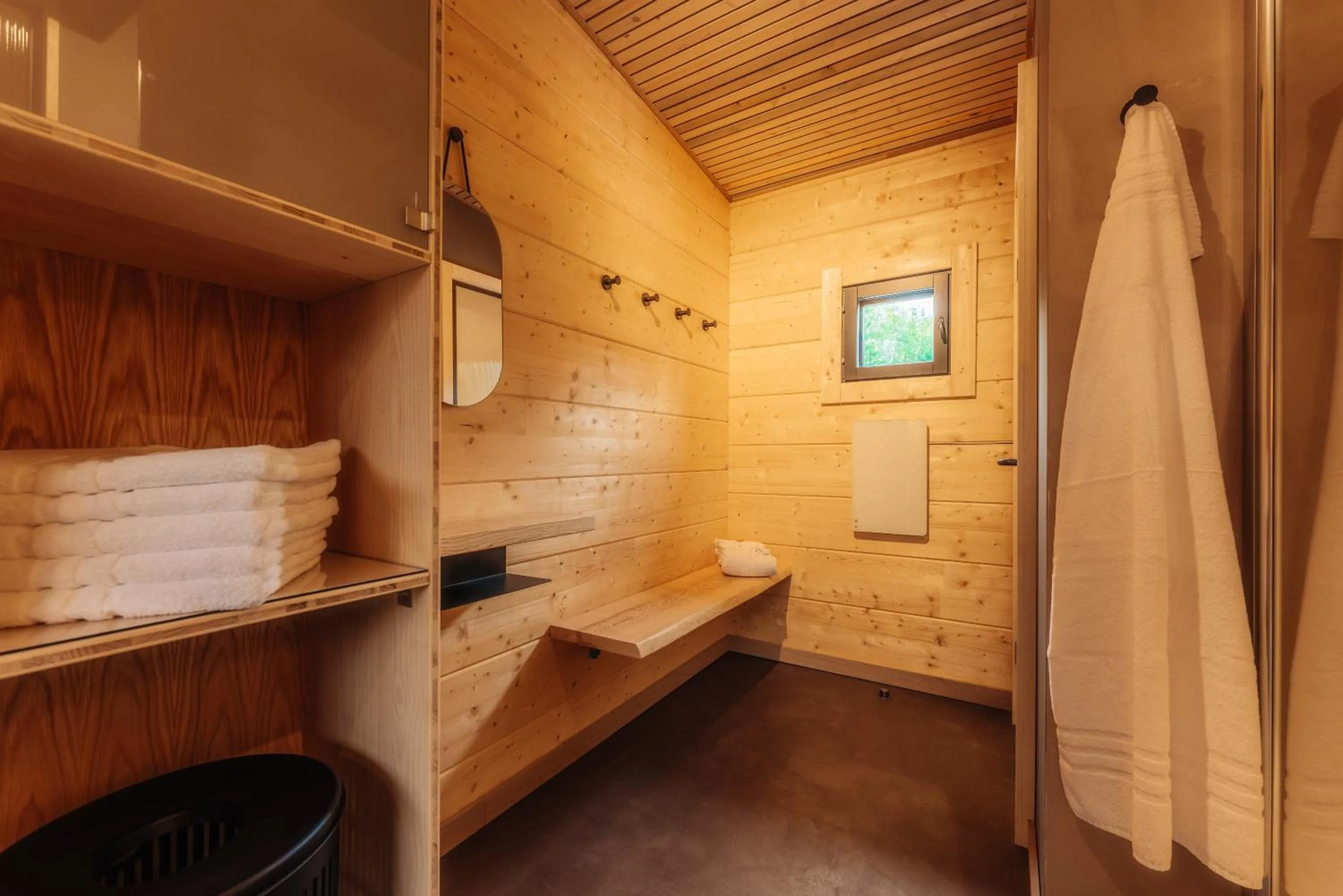 Sauna, Bed in Hotel Villa Bodeblick