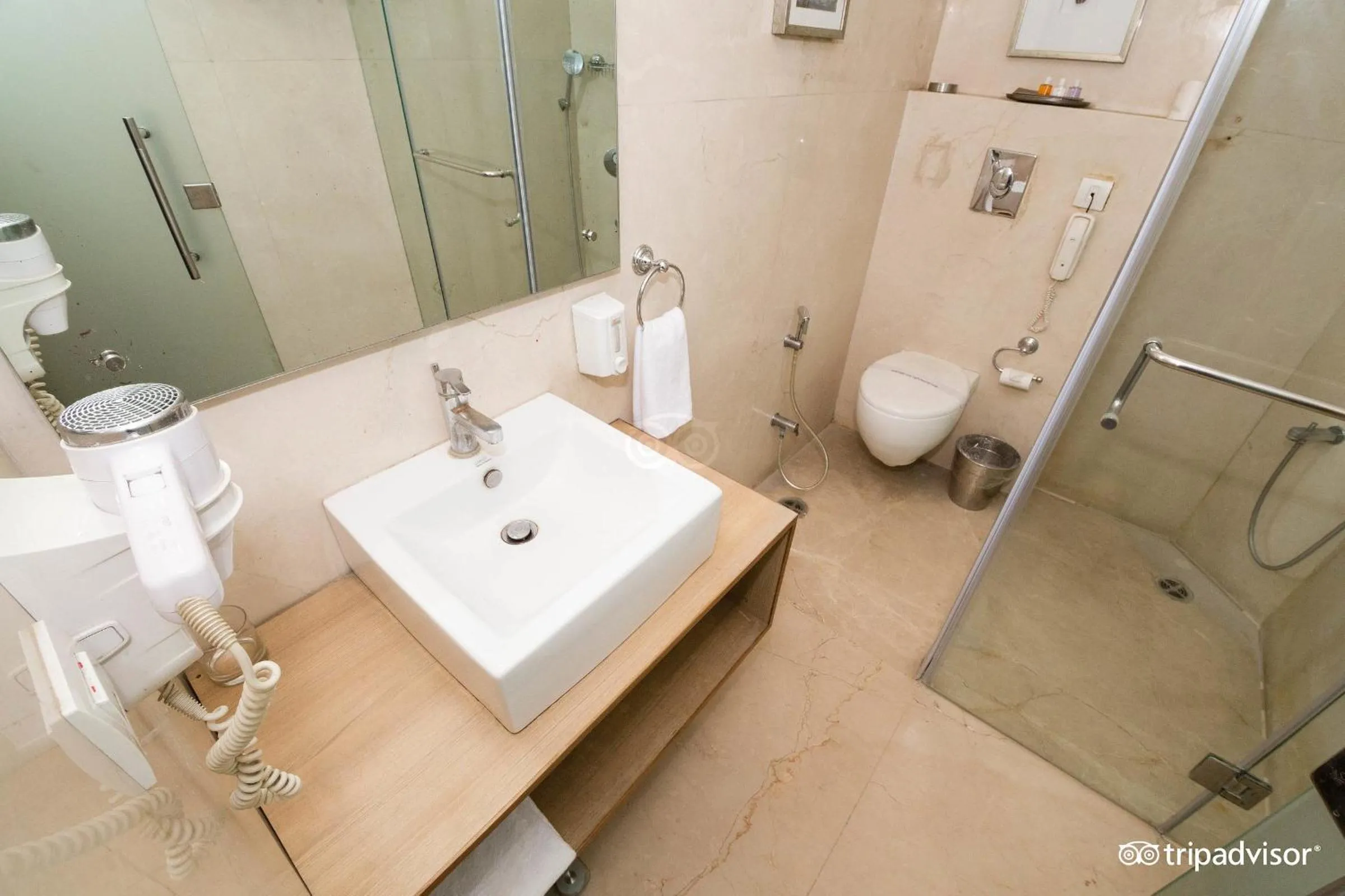 Bathroom in Udman Hotel Panchshila Park