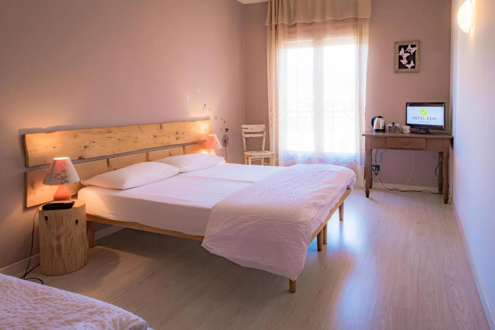 Bedroom, Bed in Hotel Zeni