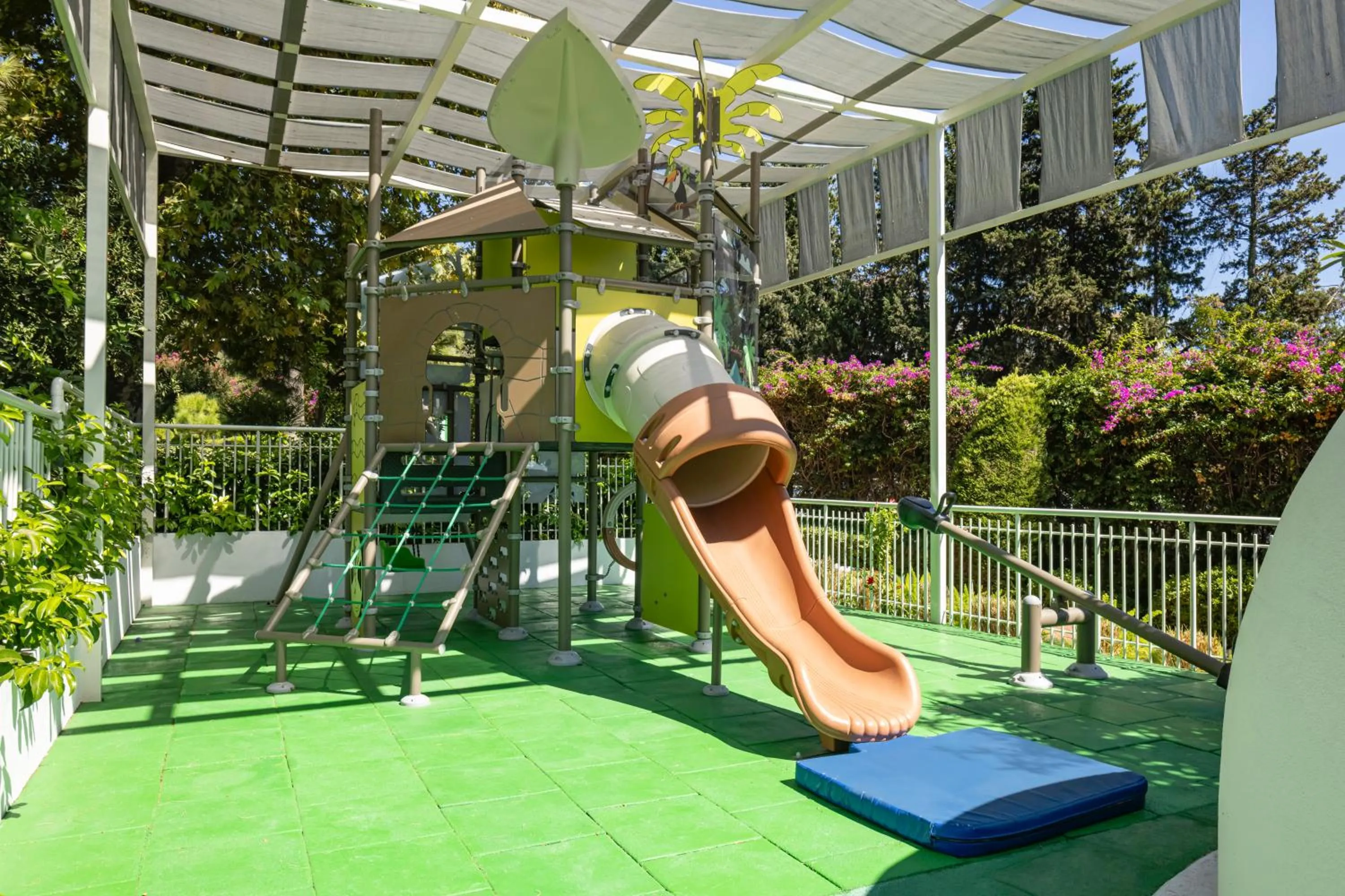 children in Side Star Elegance Hotel - Ultra All Inclusive