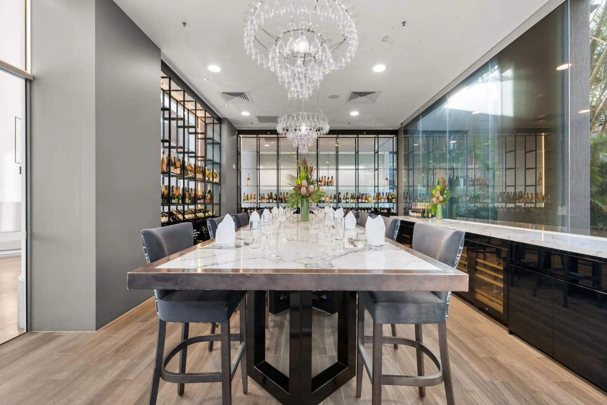 Restaurant/places to eat in Crowne Plaza Surfers Paradise by IHG