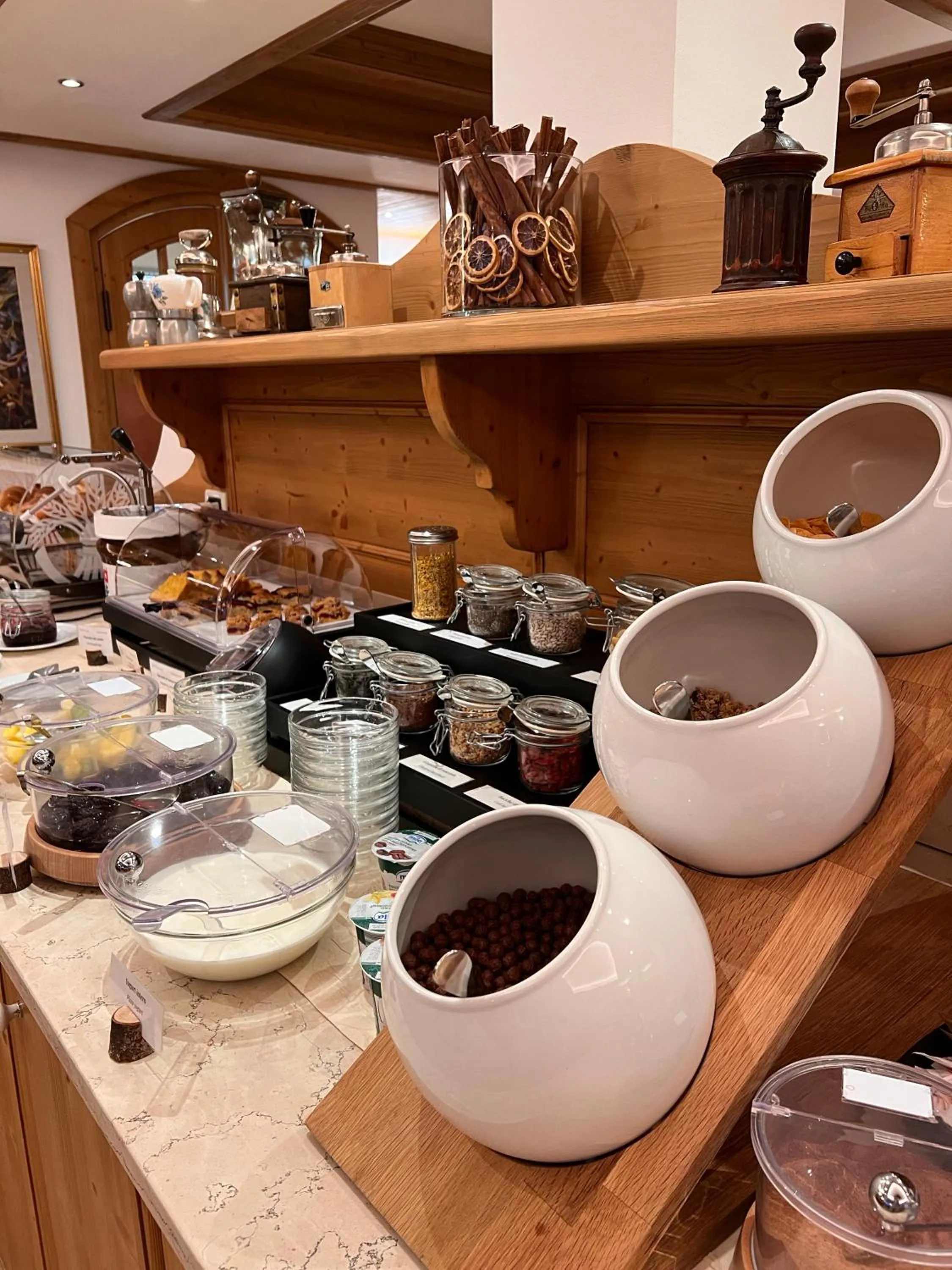 Breakfast in Albergo Conturina