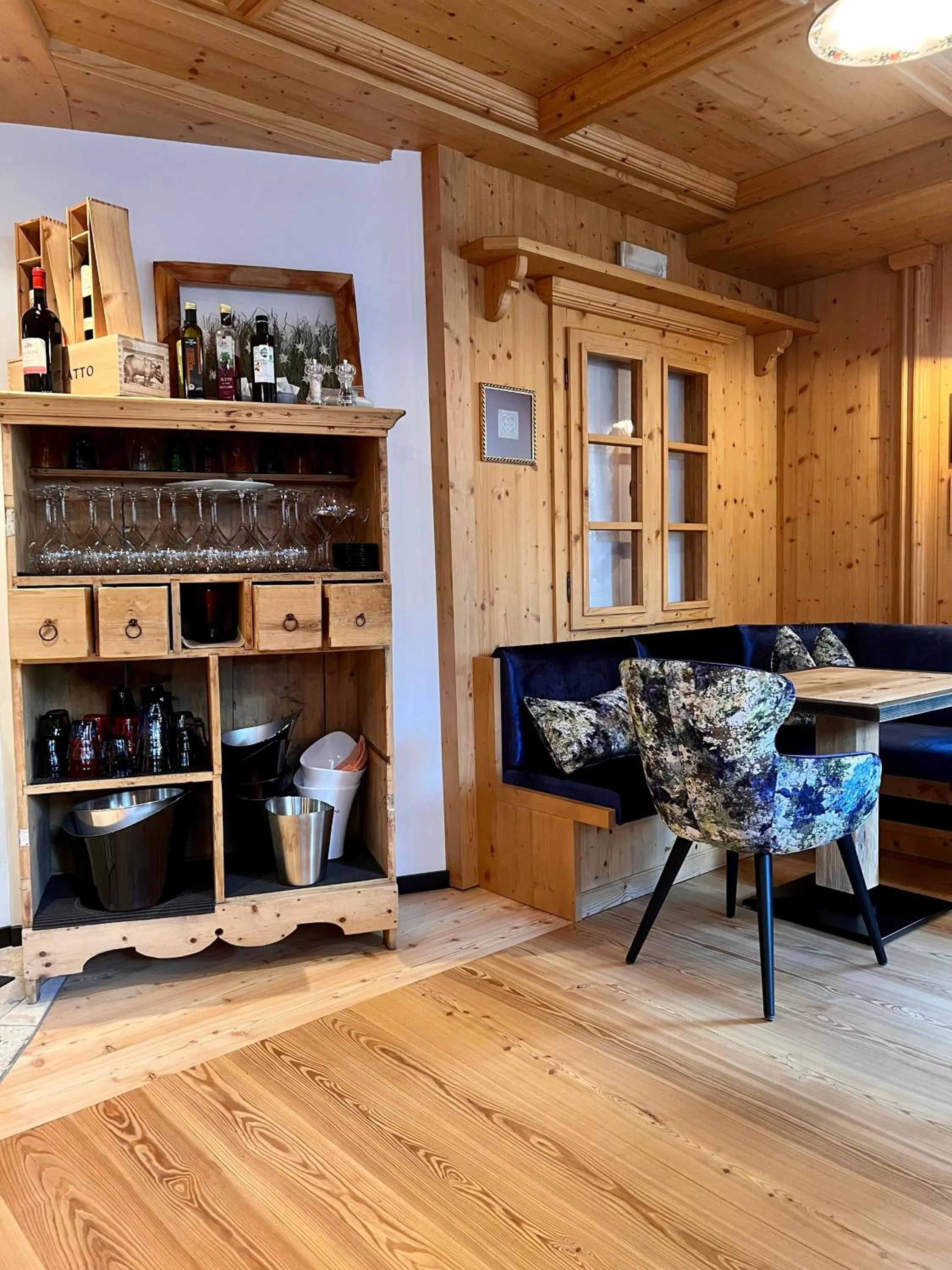 Restaurant/places to eat in Albergo Conturina