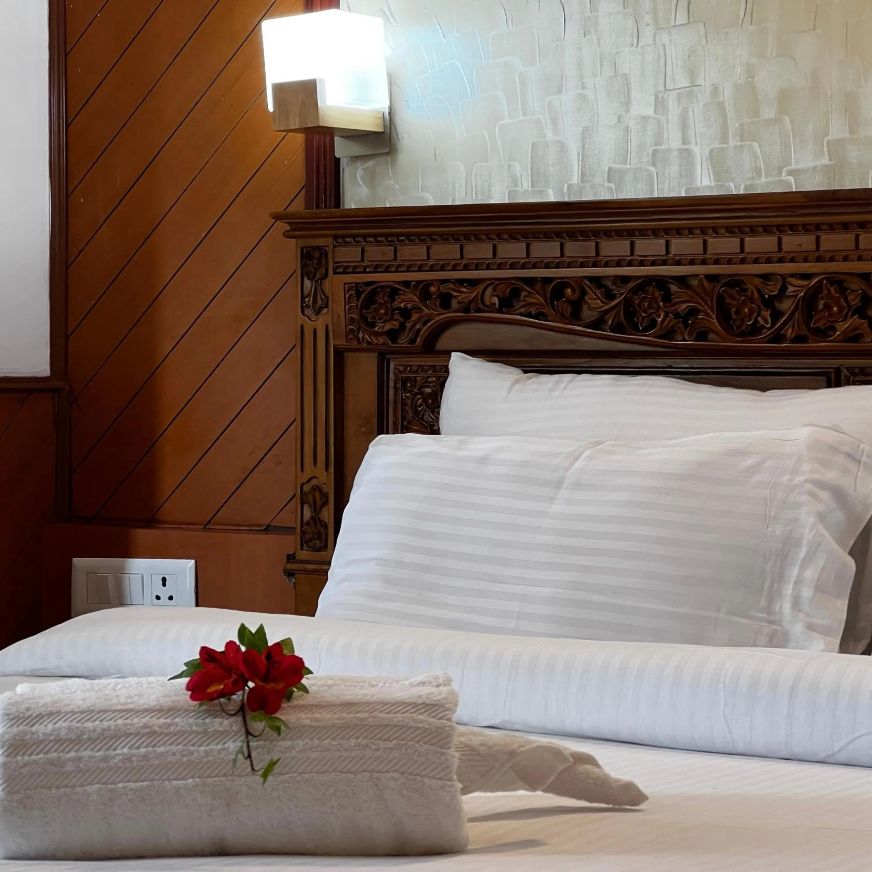 Living room, Bed in JC Residency