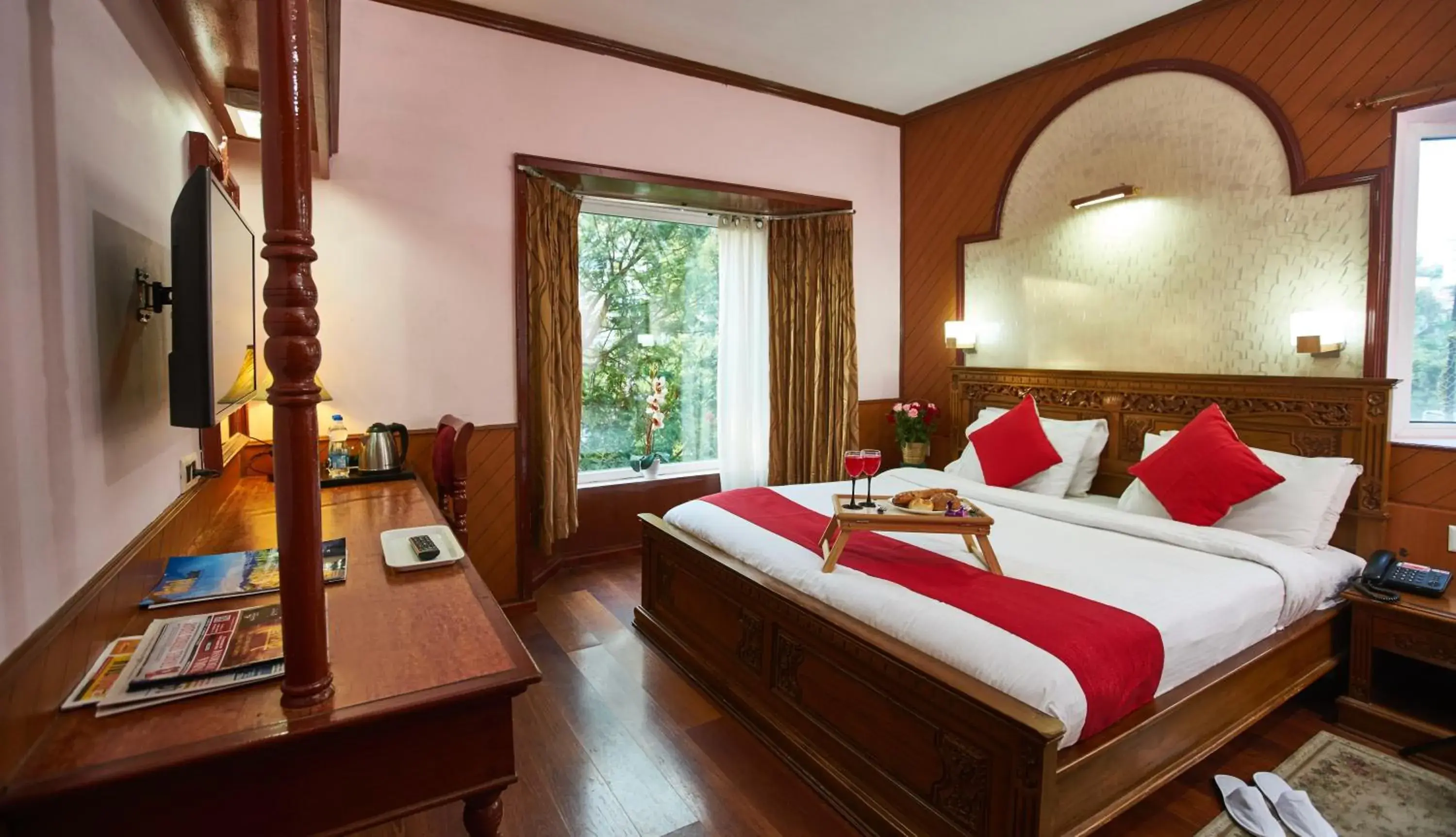 King Suite in JC Residency King Suite in JC Residency