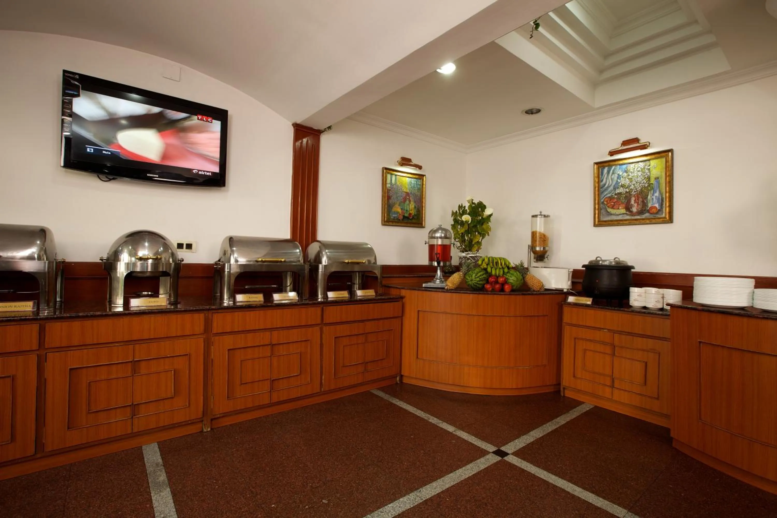 Restaurant/places to eat in JC Residency