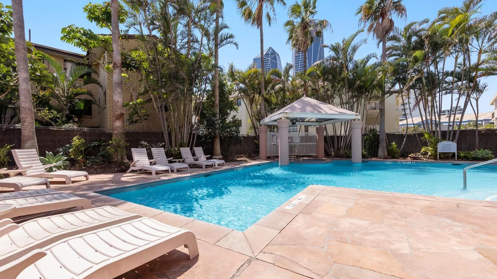 Swimming pool in Oaks Gold Coast Hotel