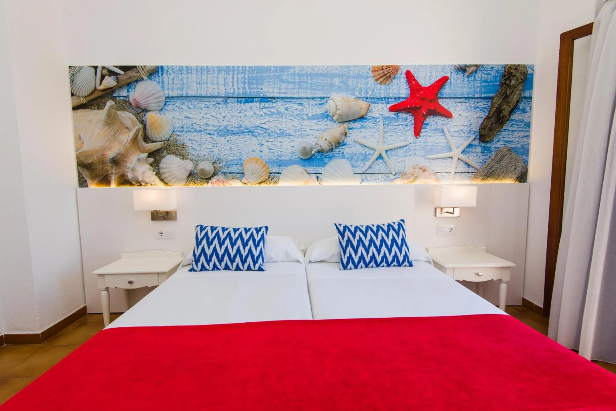 Photo of the whole room, Bed in Hostal Cala Ratjada