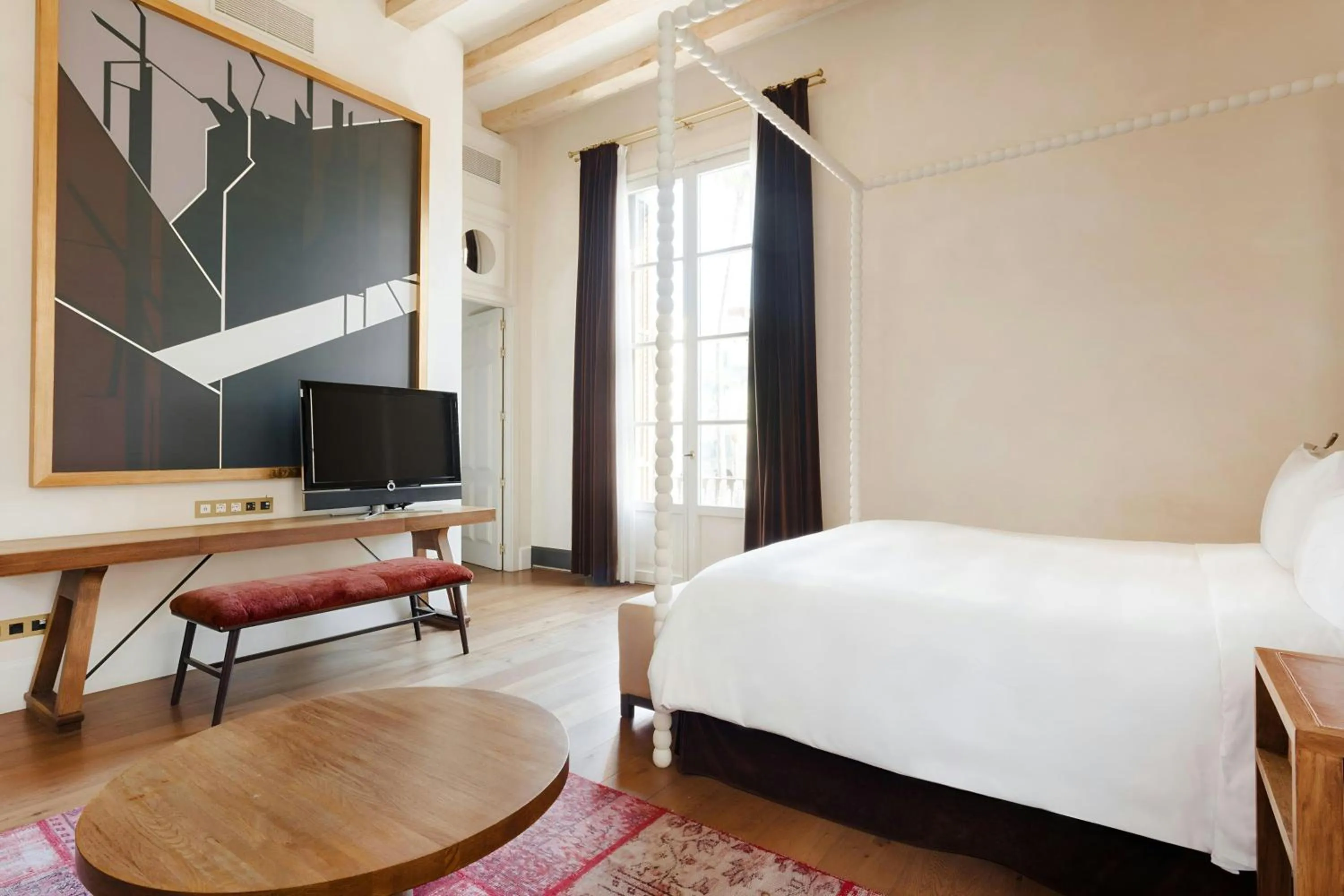 Bedroom, Bed in DO Plaça Reial Hotel Gothic Quarter, Sonder by Marriott Bonvoy