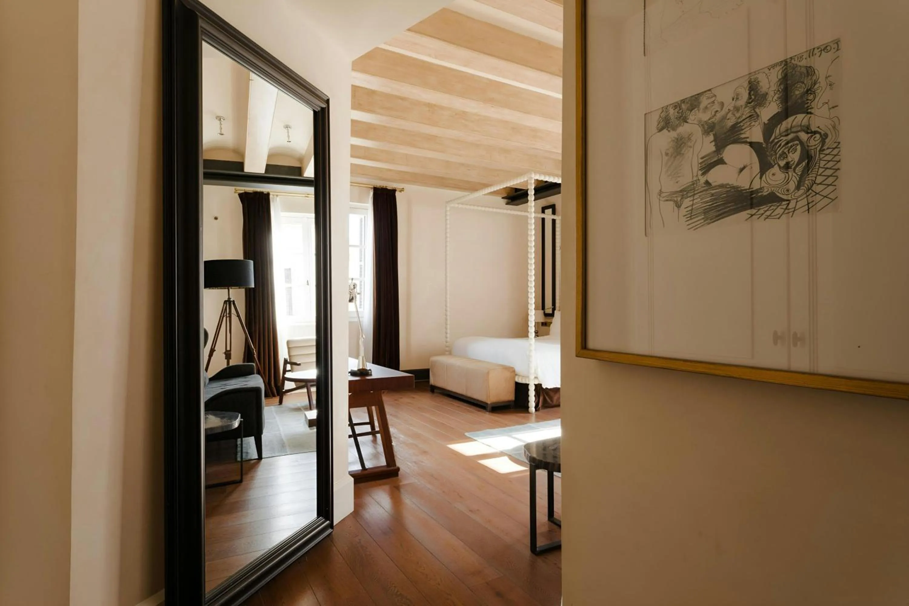 Bedroom, Bed in DO Plaça Reial Hotel Gothic Quarter, Sonder by Marriott Bonvoy