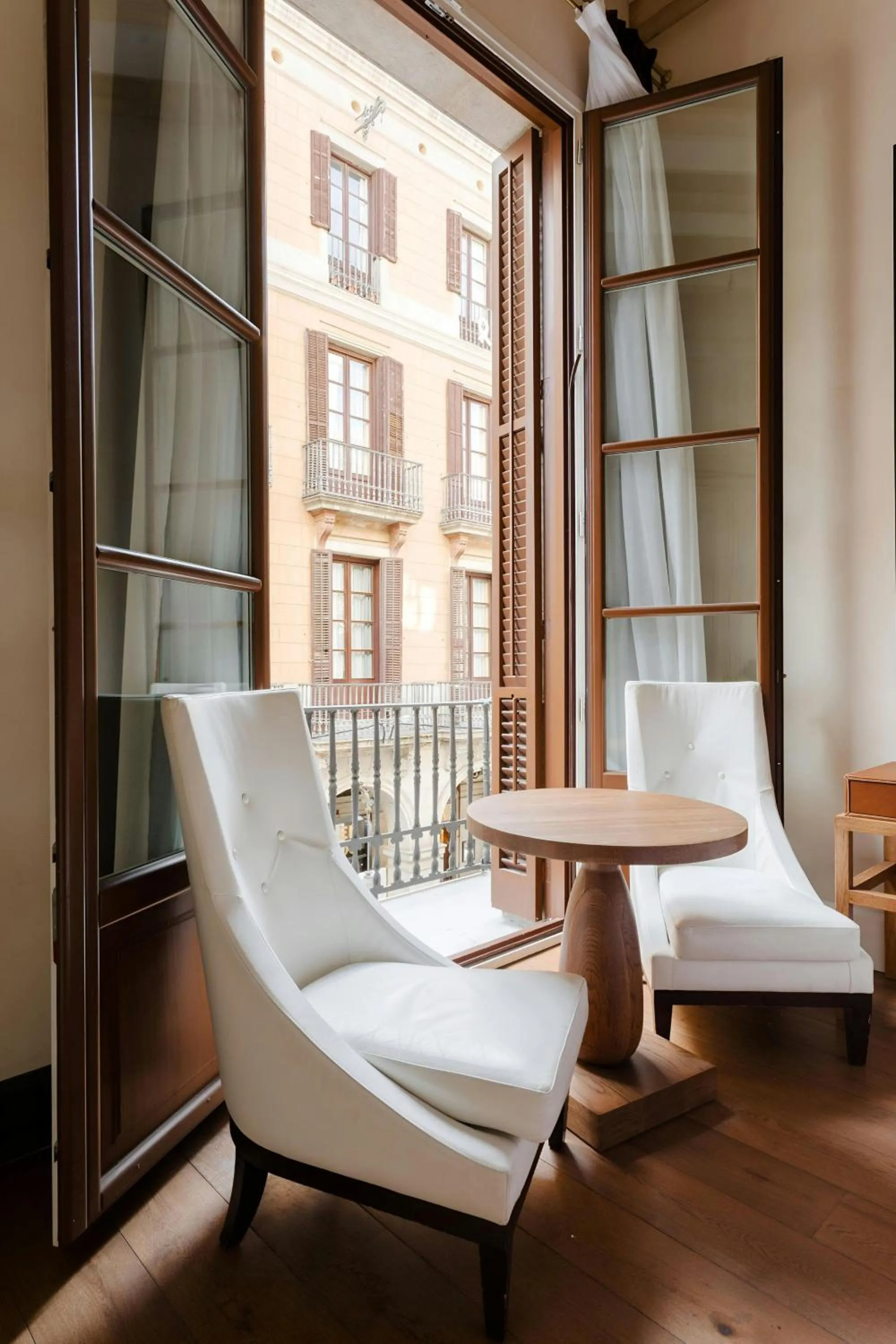 Living room in DO Plaça Reial Hotel Gothic Quarter, Sonder by Marriott Bonvoy