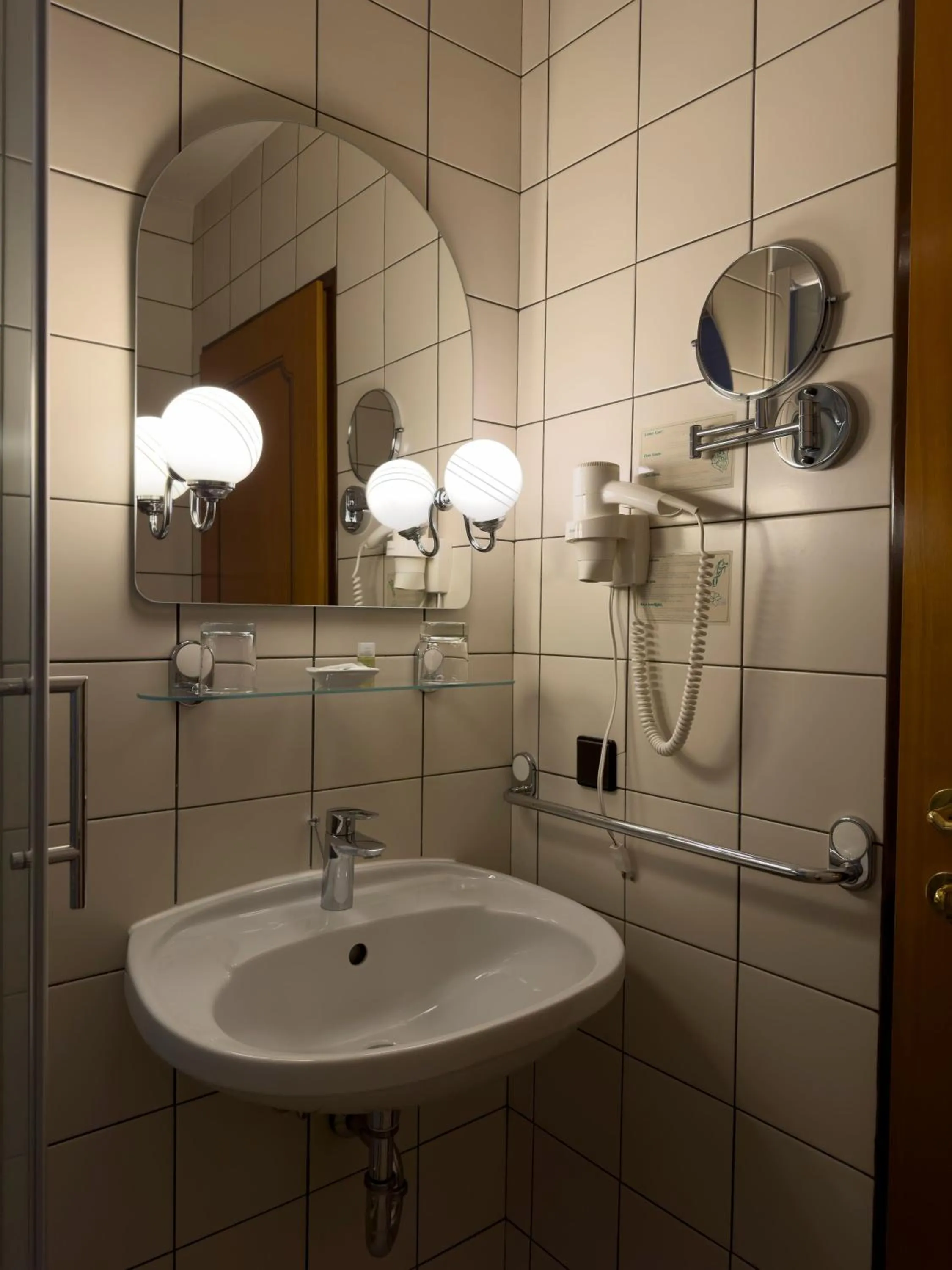 Bathroom in Pension Erlaa