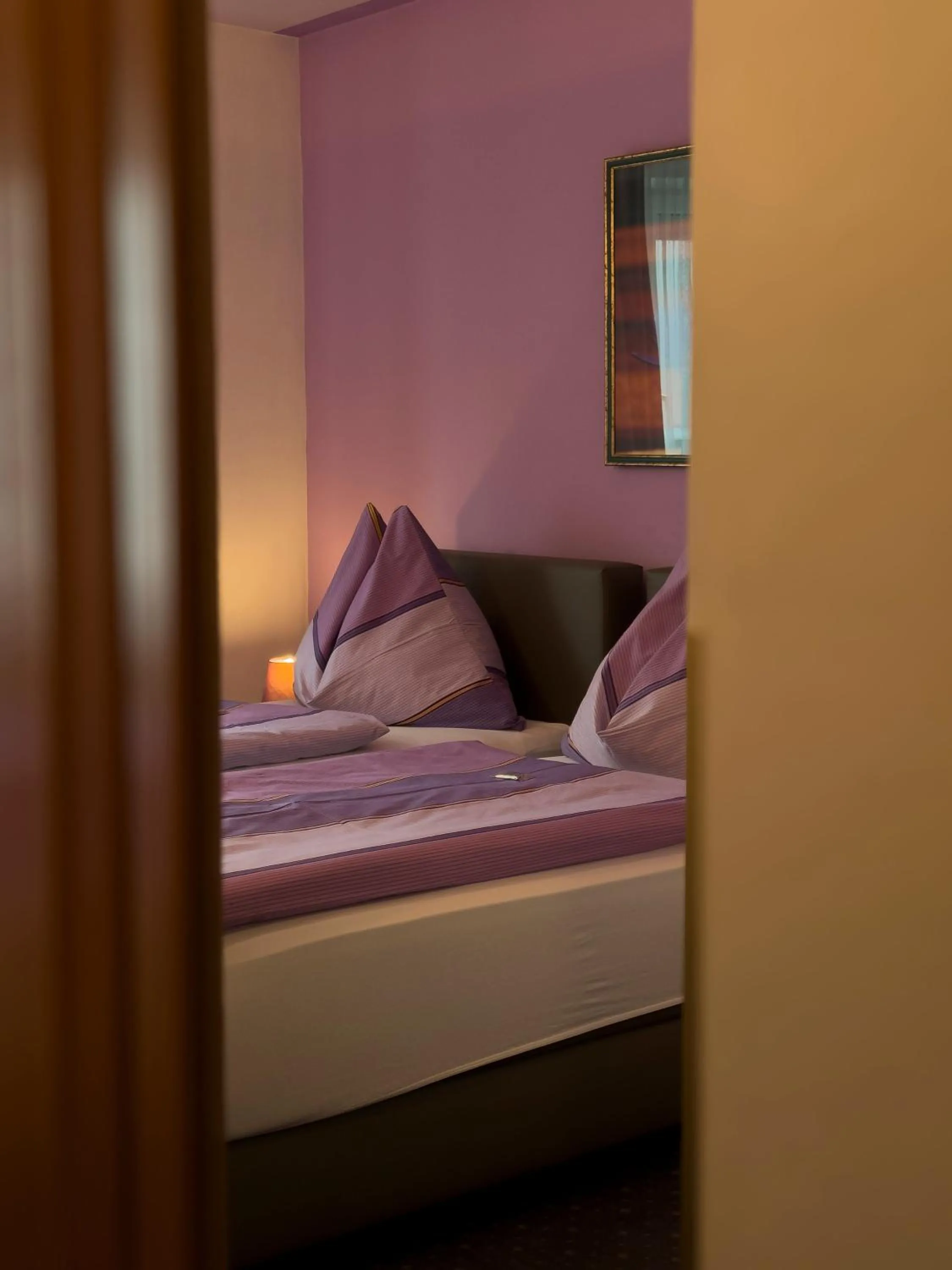 Bed in Pension Erlaa