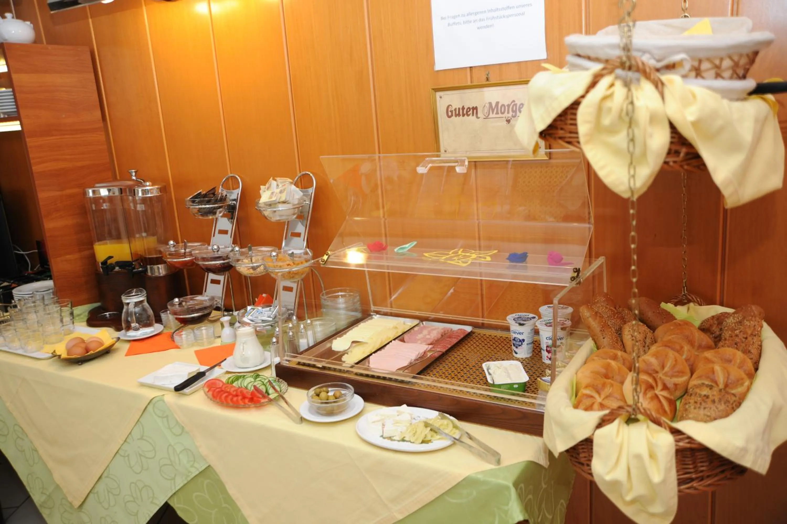 Food and drinks in Pension Erlaa