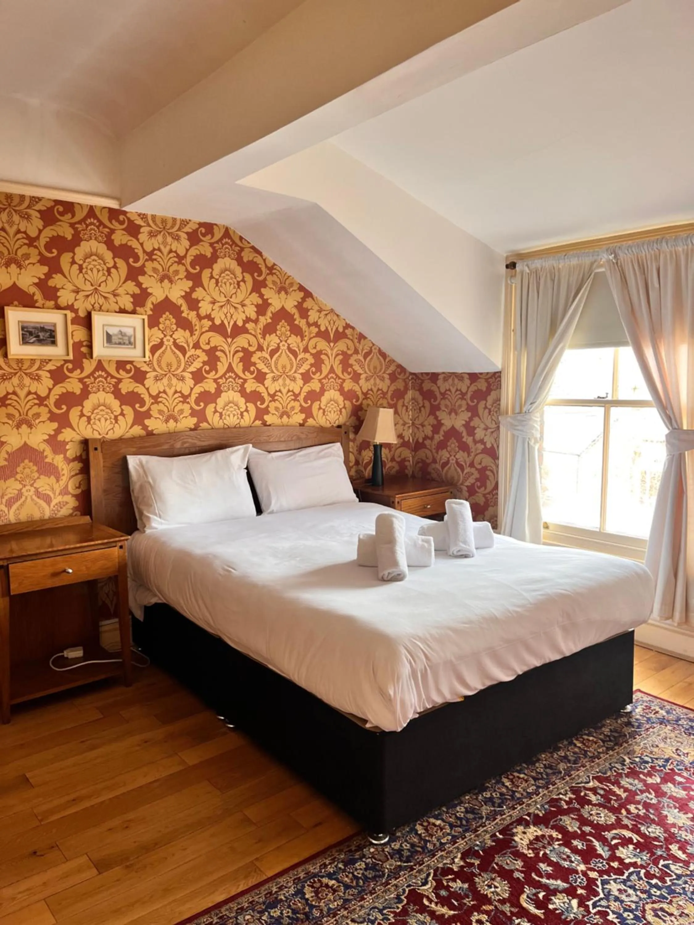 Bedroom, Bed in Ullet Suites