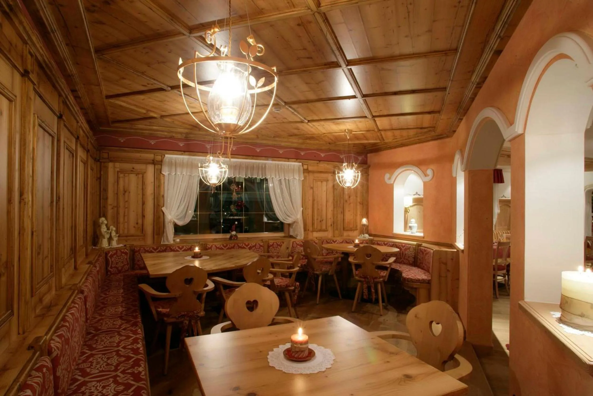 Restaurant/places to eat in Hotel Al Polo