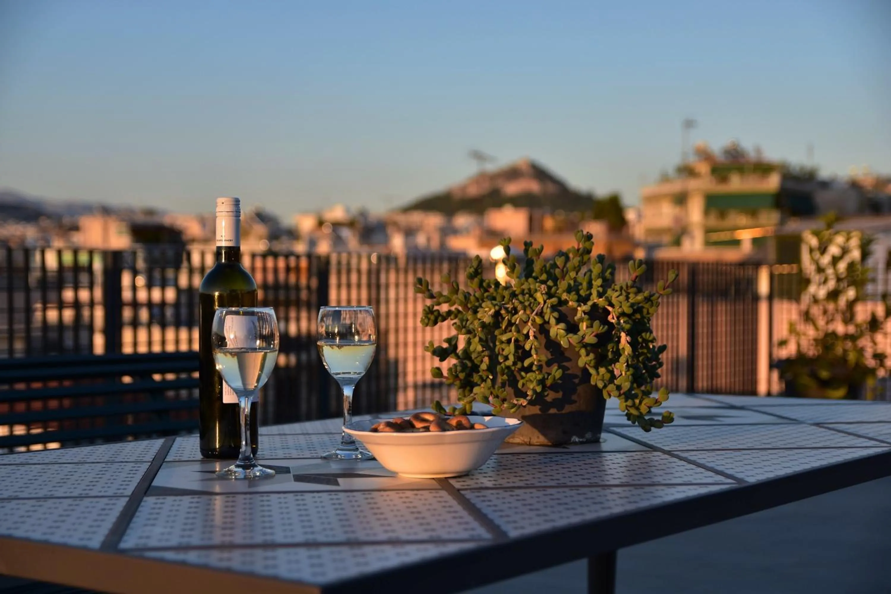 Patio in Greece U Around Athens Thissio Suites