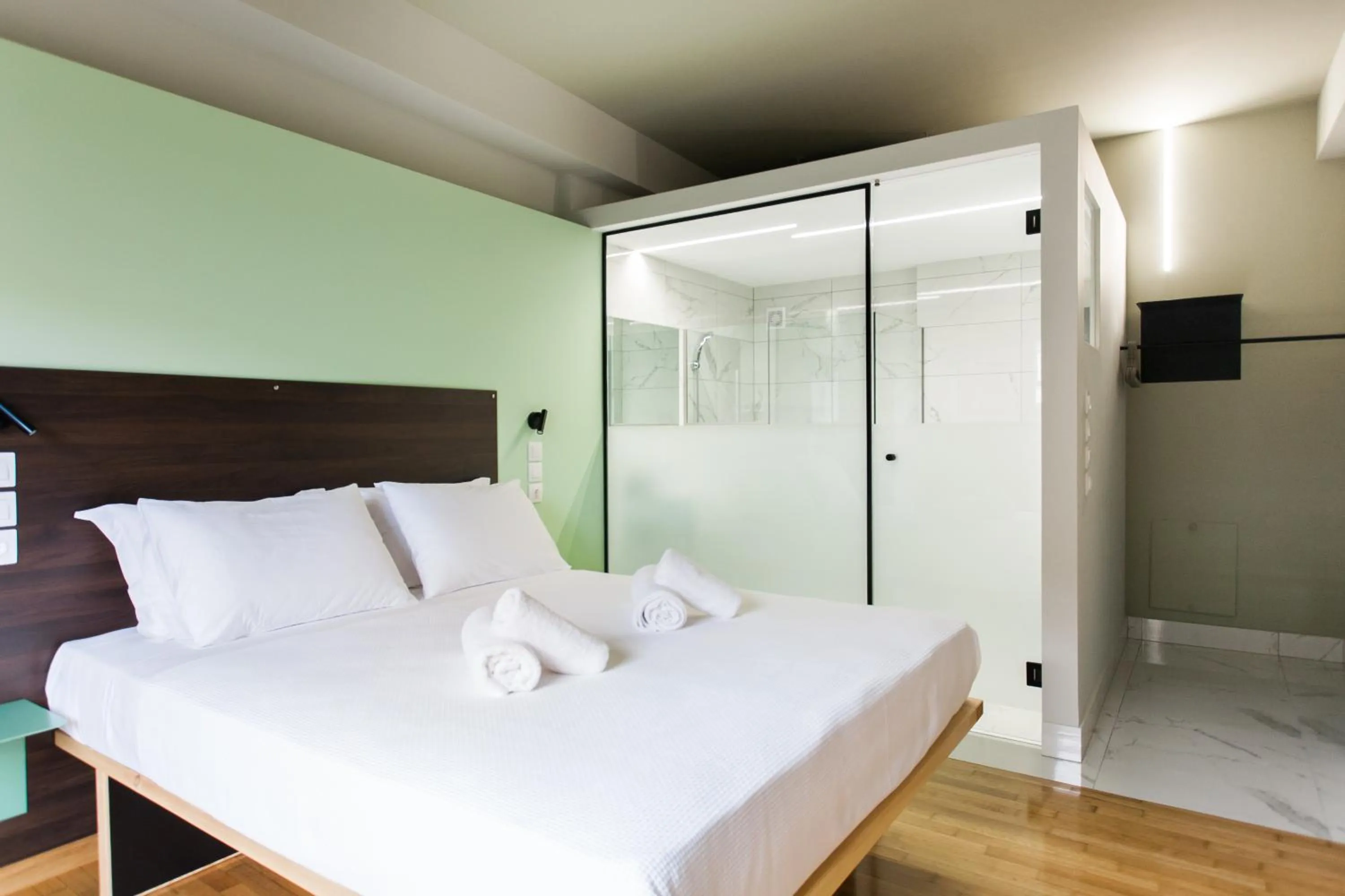 Bed in Greece U Around Athens Thissio Suites