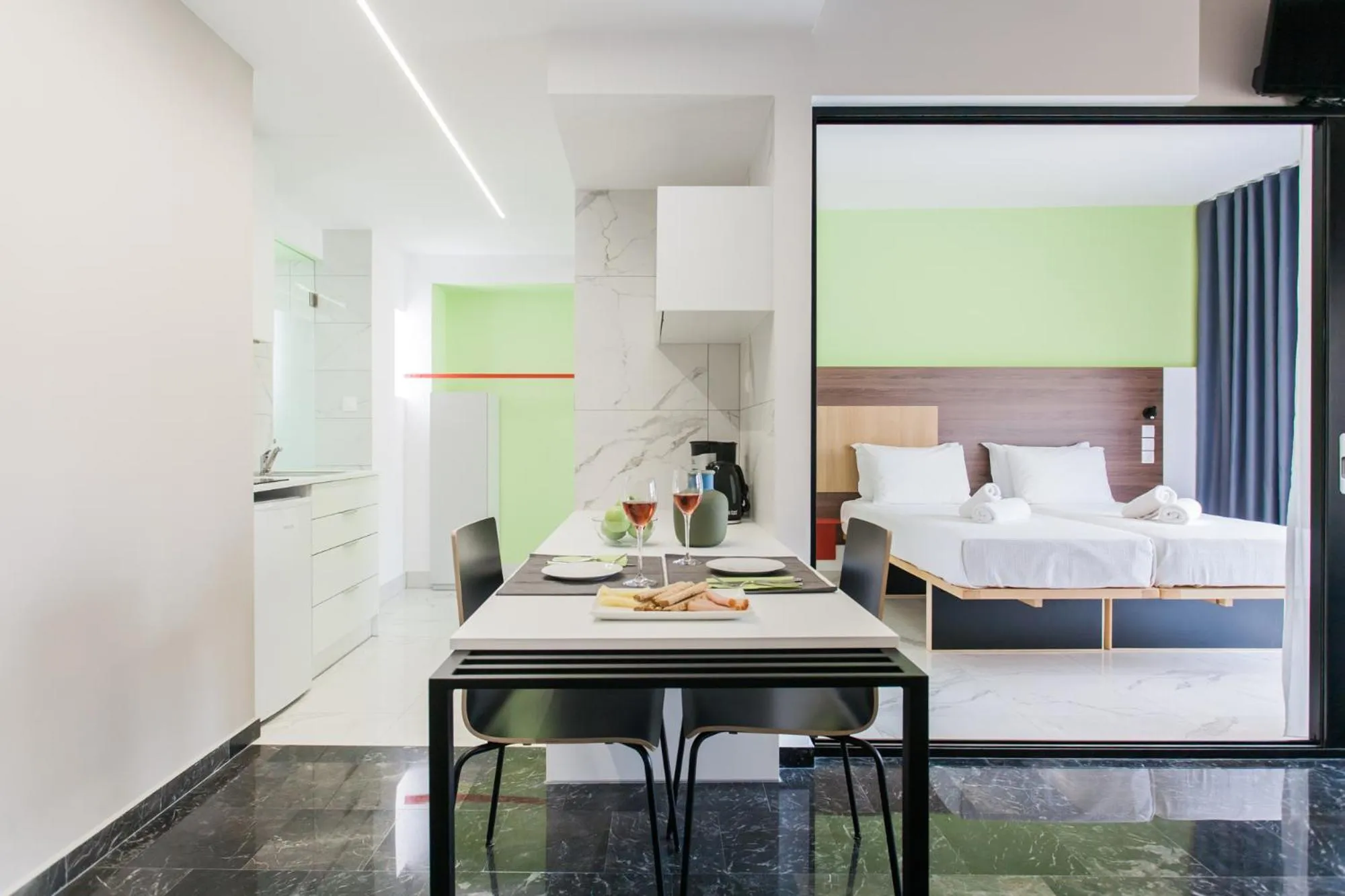 Bed in Greece U Around Athens Thissio Suites