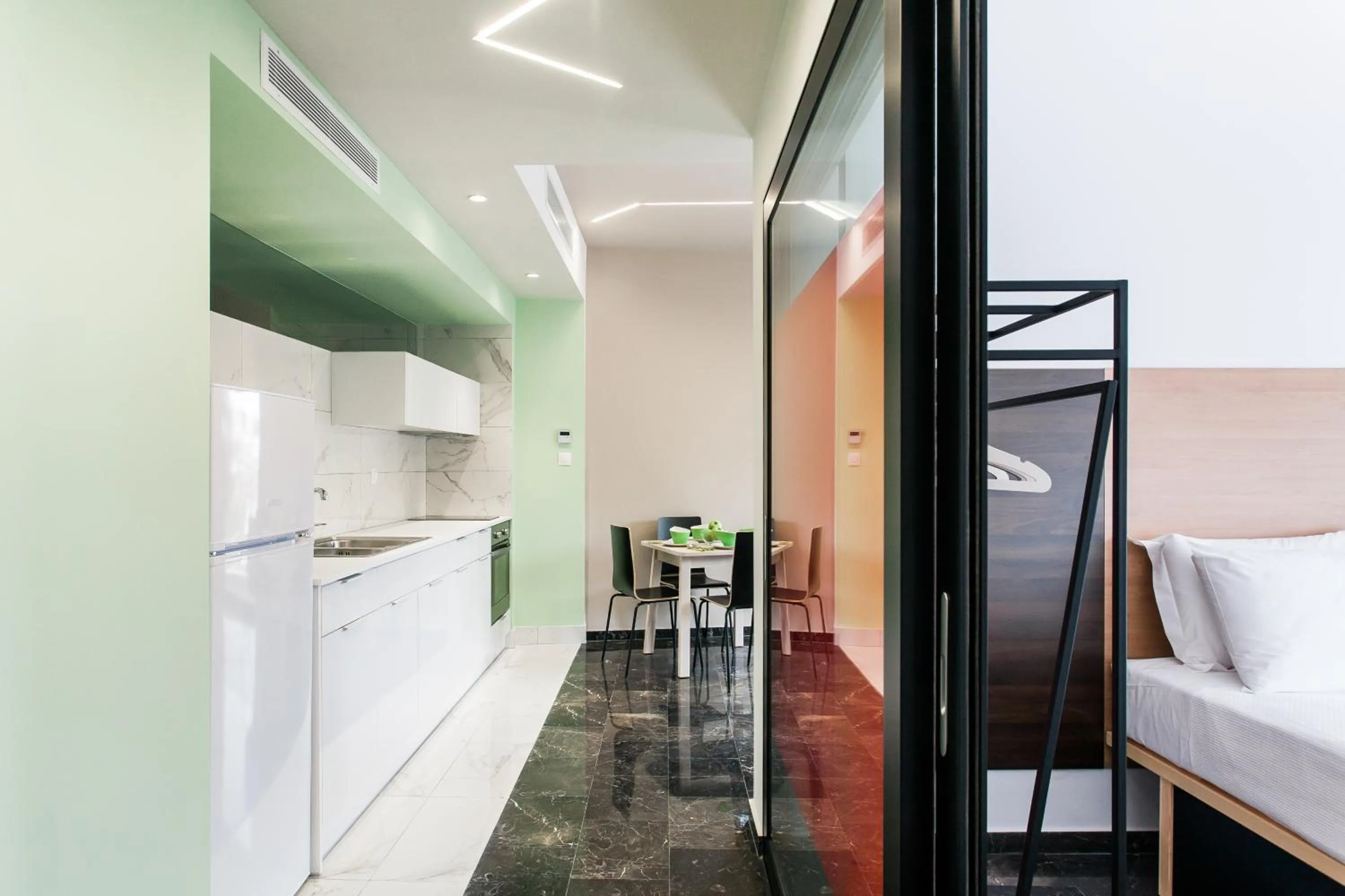 Bed in Greece U Around Athens Thissio Suites